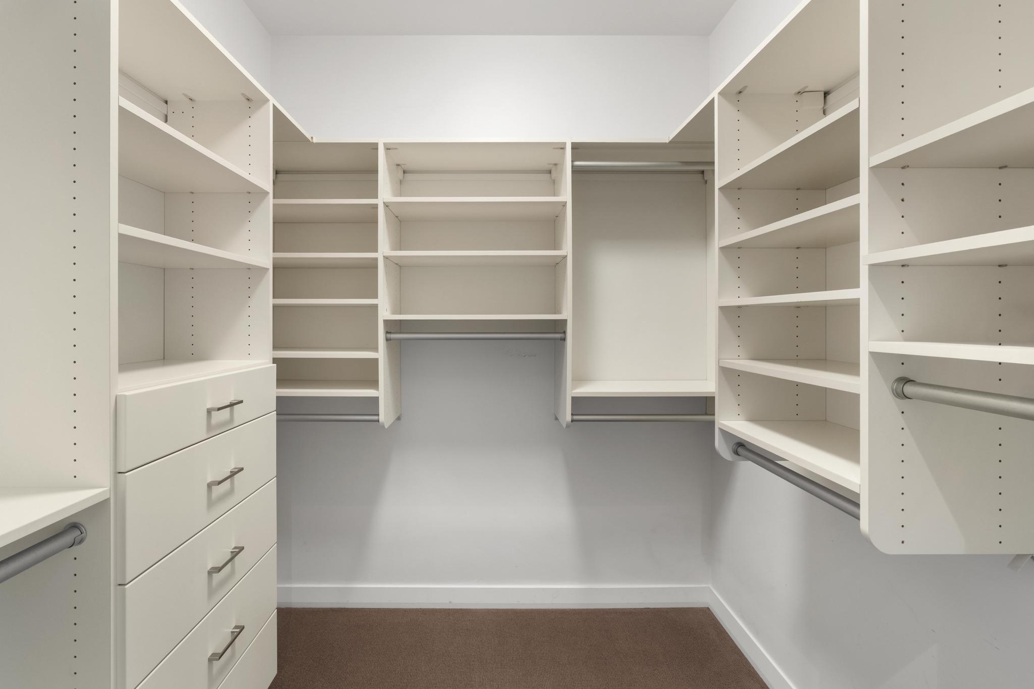 210 Lavaca St # 1810, Austin, TX 78701