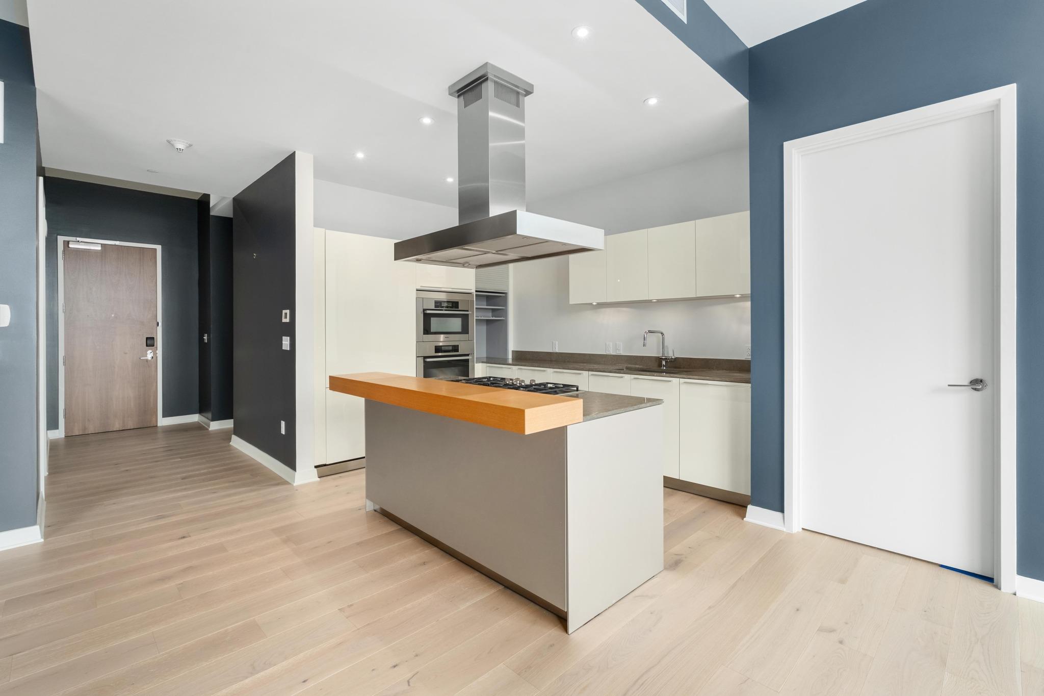 210 Lavaca St # 1810, Austin, TX 78701