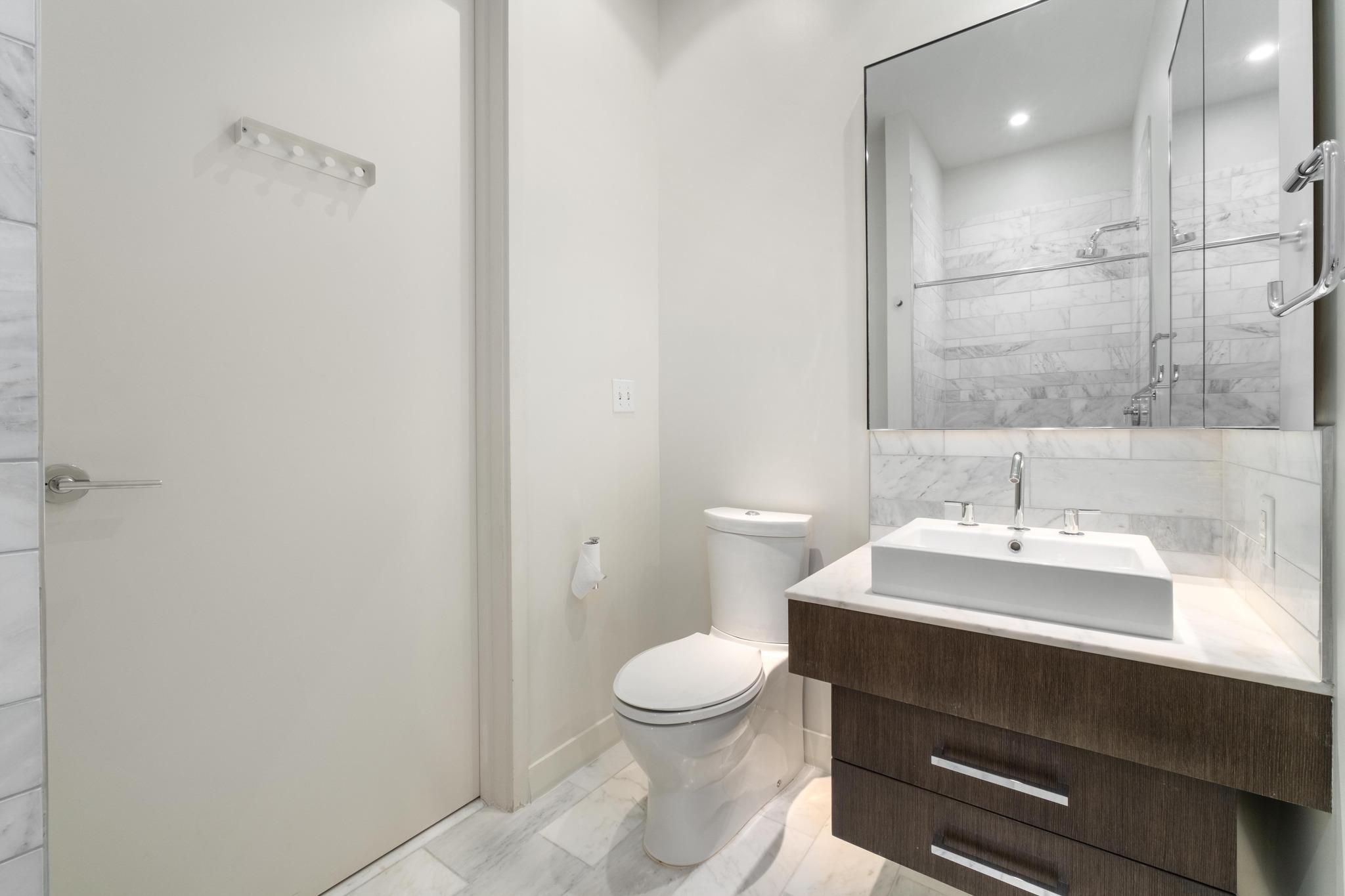 210 Lavaca St # 1810, Austin, TX 78701