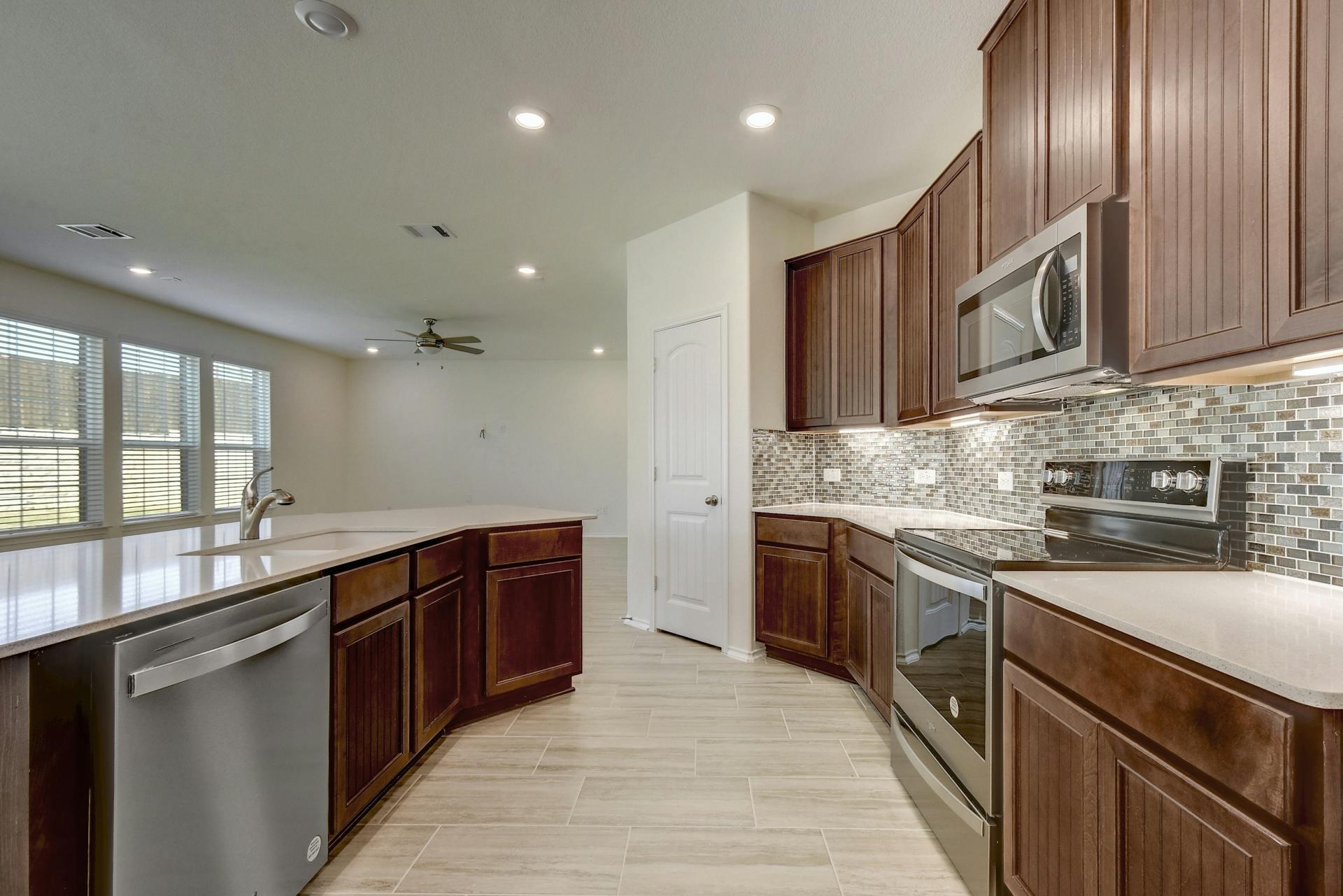 185 Azure Cv, Kyle, TX 78740