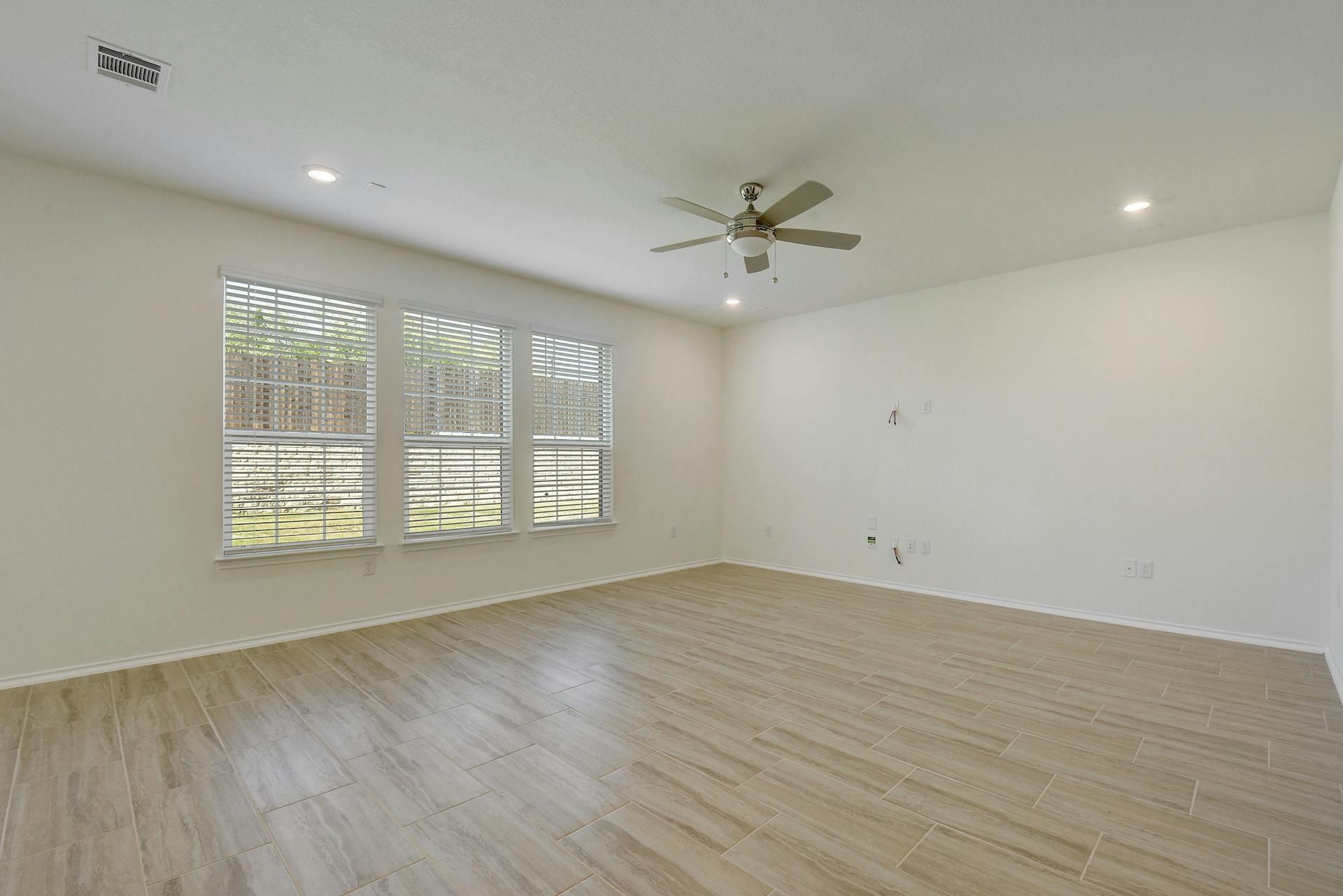 185 Azure Cv, Kyle, TX 78740