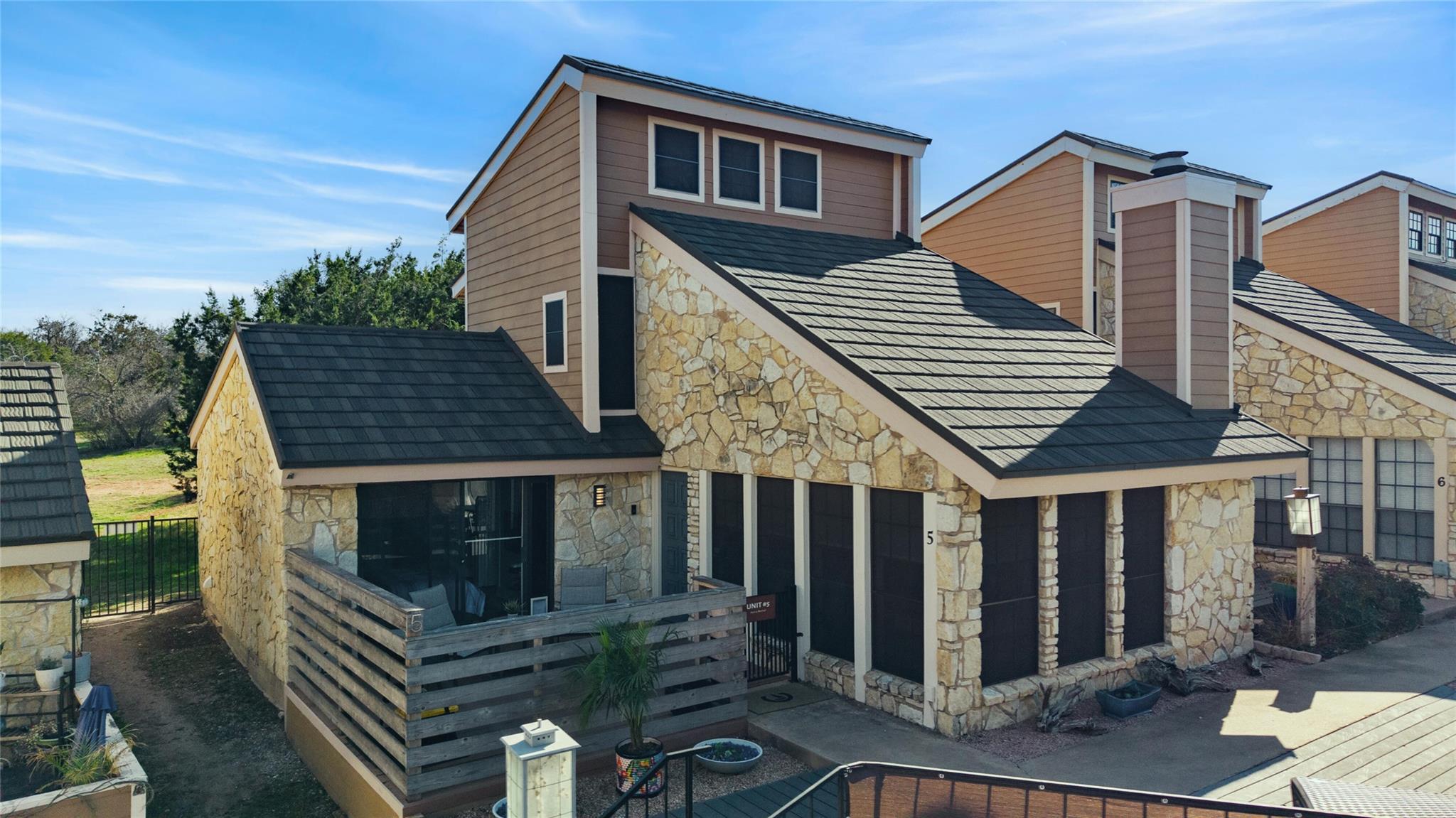 405 Short Circuit # 5, Horseshoe Bay, TX 78657