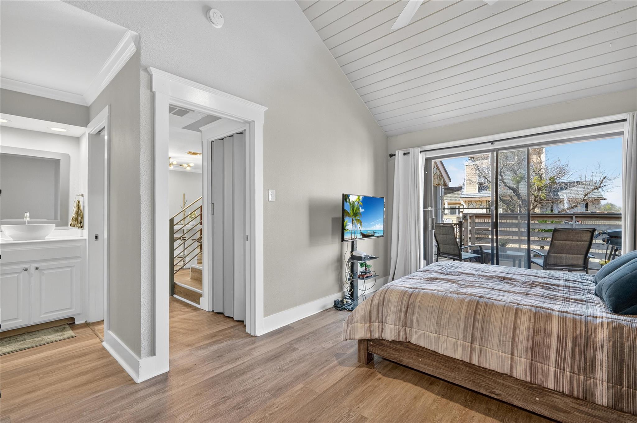 405 Short Circuit # 5, Horseshoe Bay, TX 78657