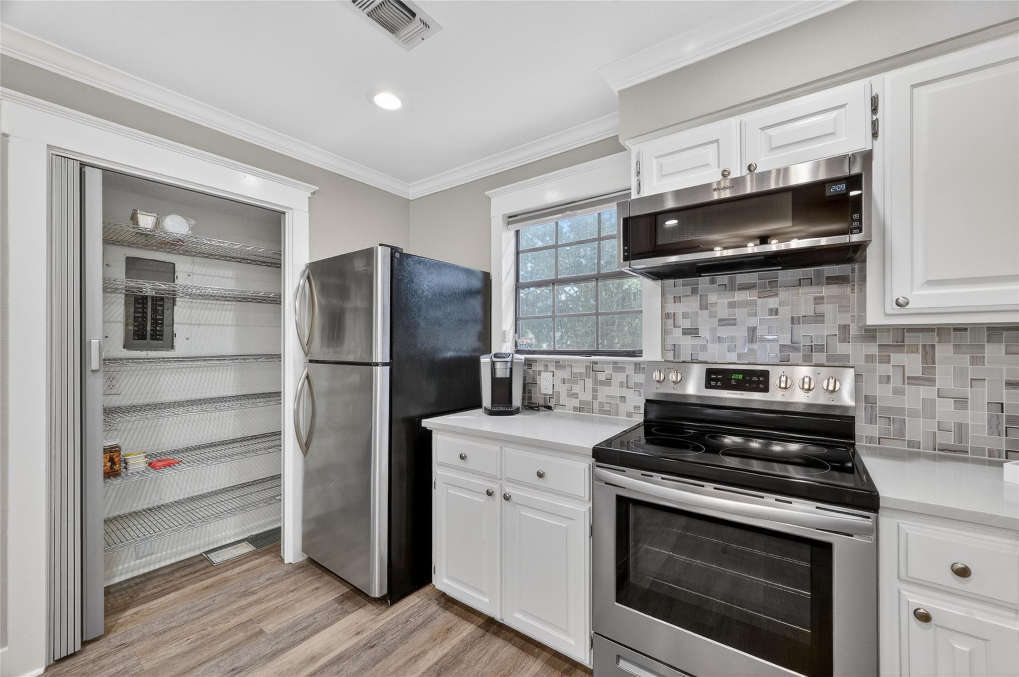 405 Short Circuit # 5, Horseshoe Bay, TX 78657