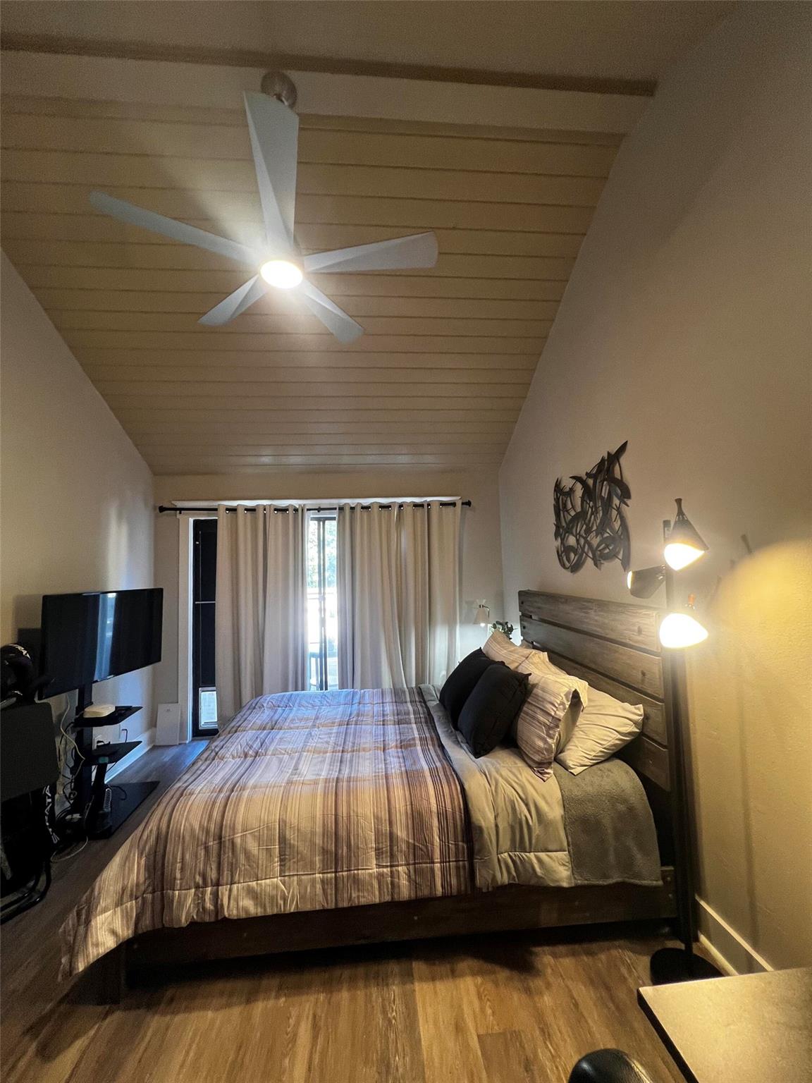 405 Short Circuit # 5, Horseshoe Bay, TX 78657