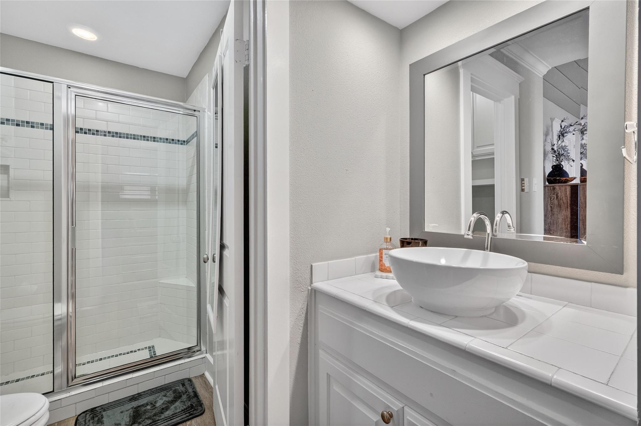 405 Short Circuit # 5, Horseshoe Bay, TX 78657