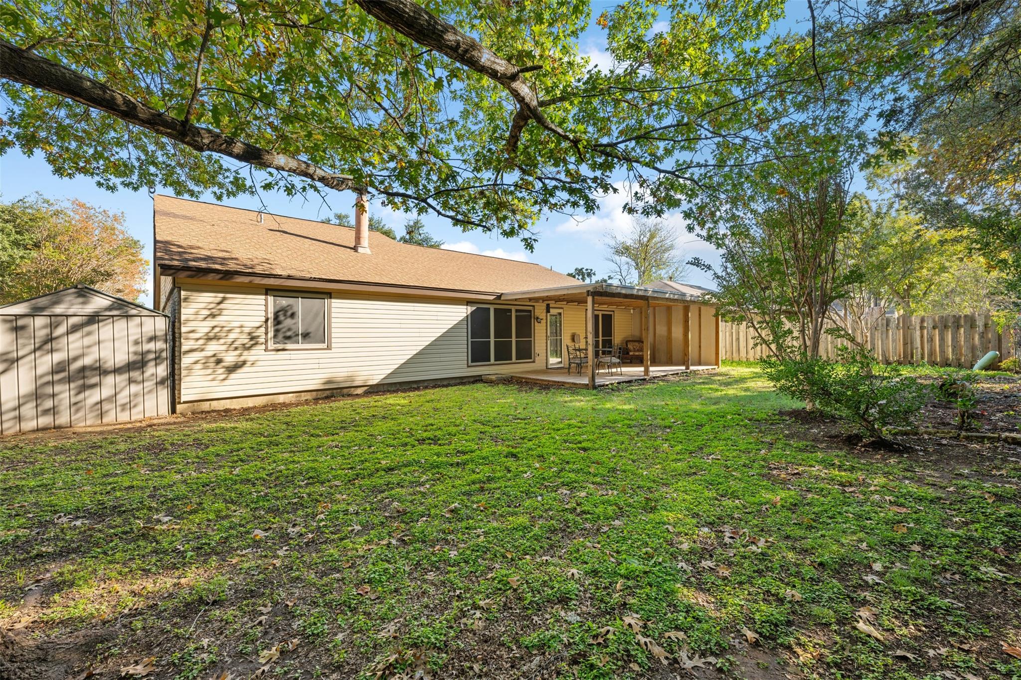 10915 Thicket Trl, Austin, TX 78750