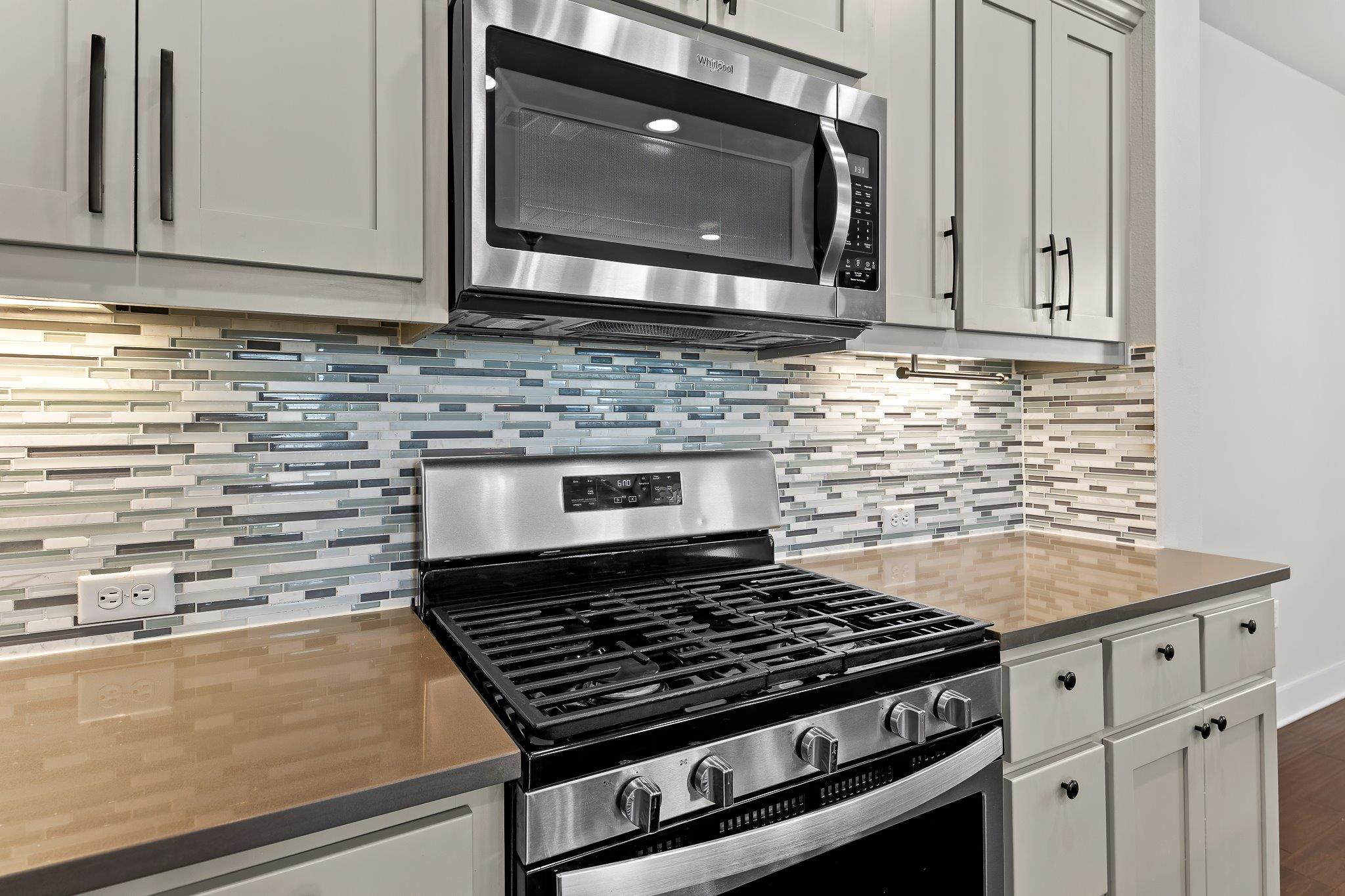 13800 Lyndhurst St # 211, Austin, TX 78717