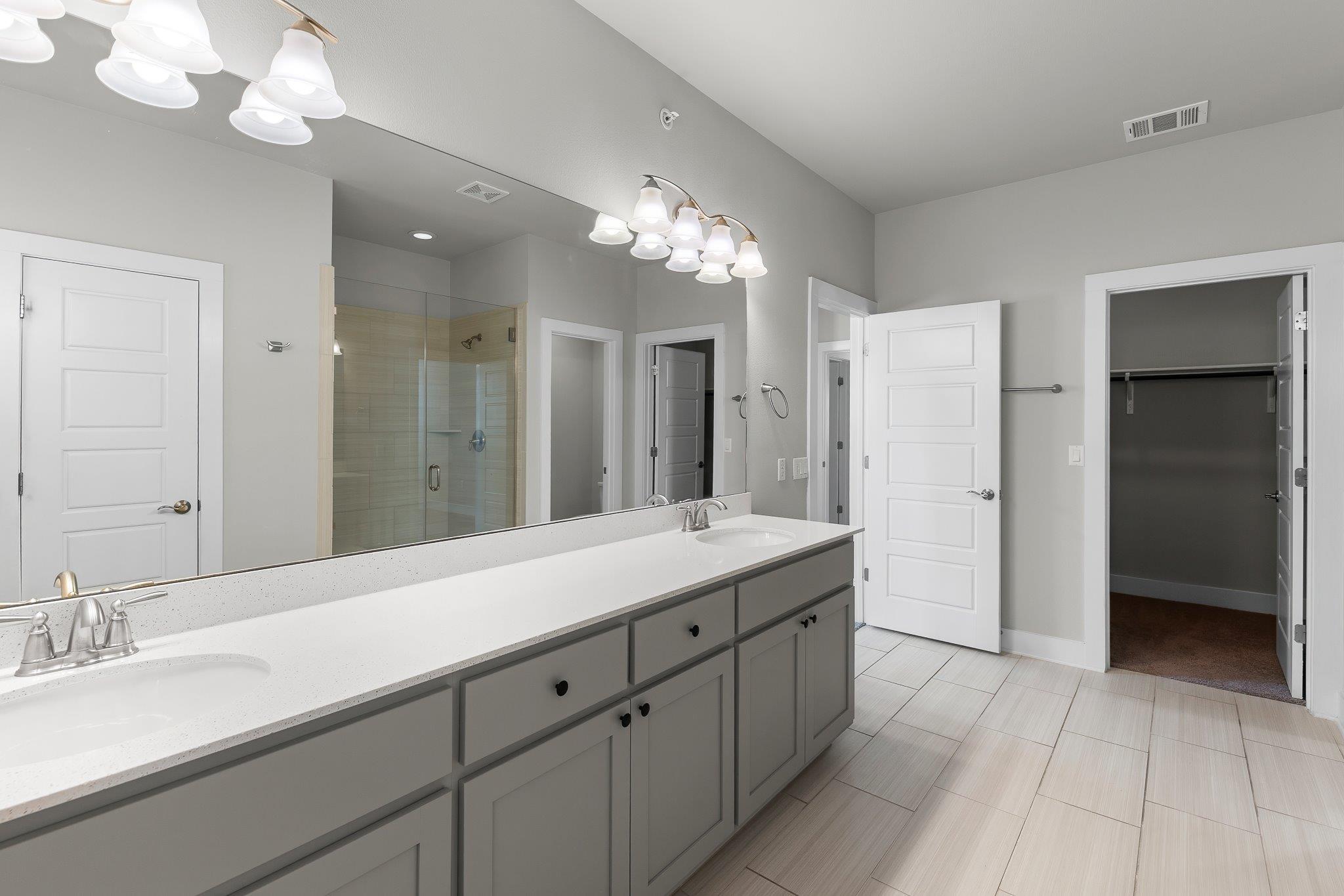 13800 Lyndhurst St # 211, Austin, TX 78717