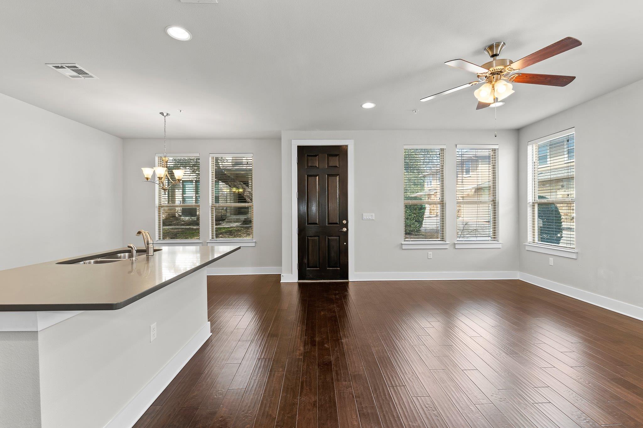 13800 Lyndhurst St # 211, Austin, TX 78717