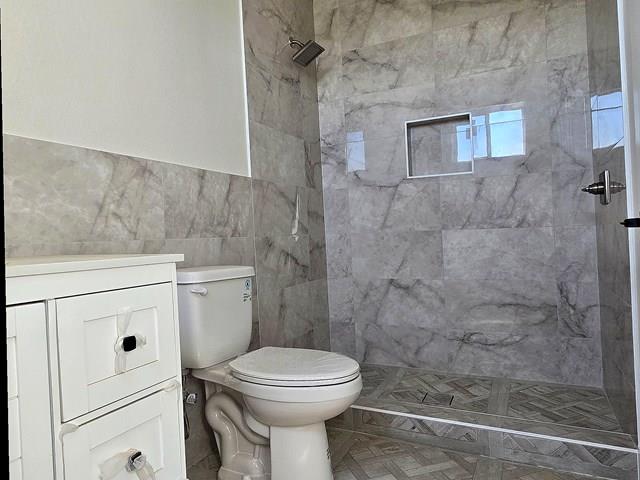 2425 Bruin Dr, Spicewood, TX 78669