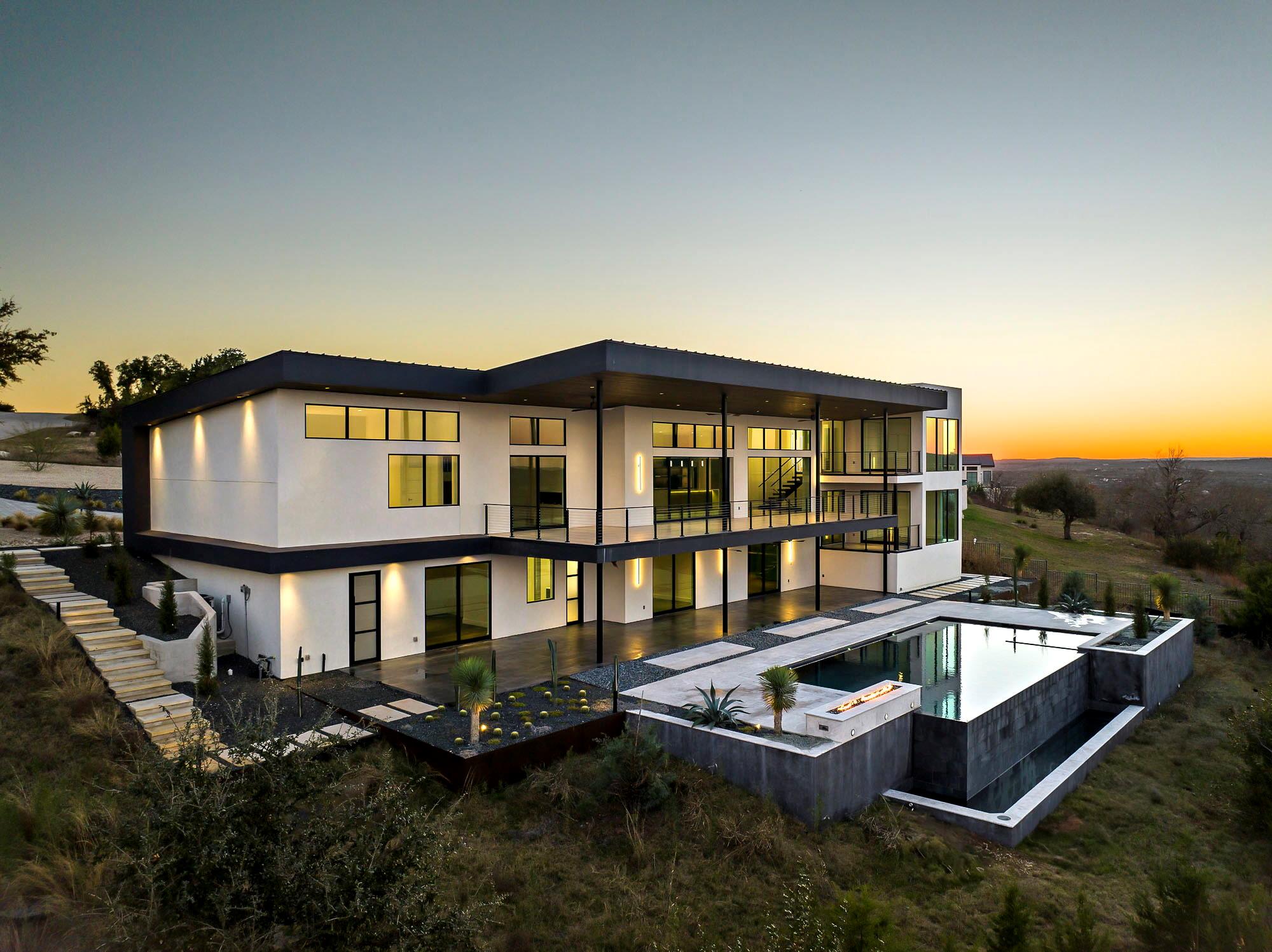 1702 Moonlight Trce, Spicewood, TX 78669