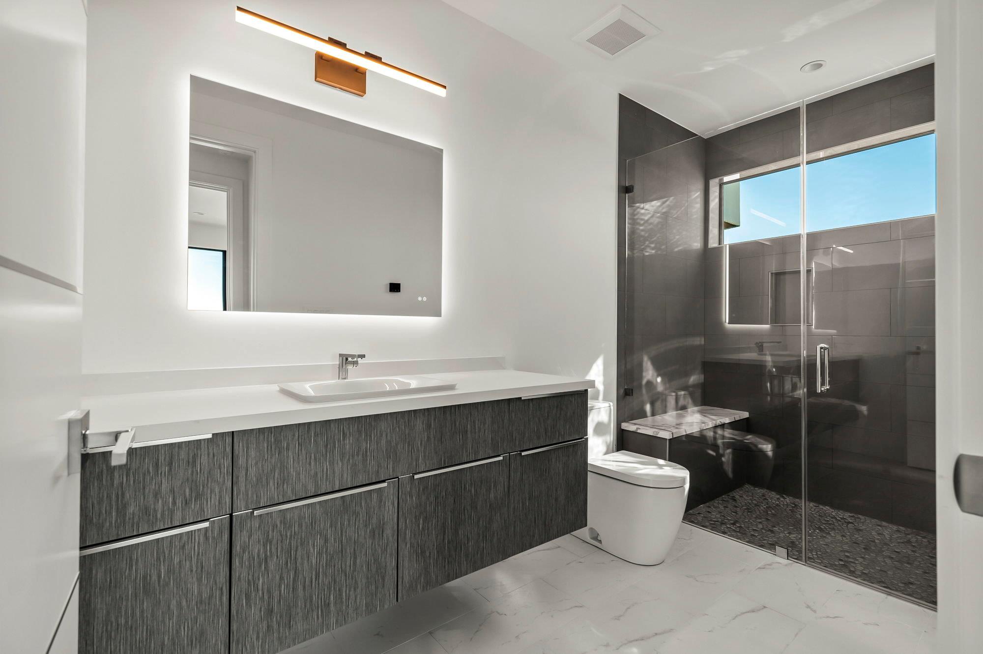 1702 Moonlight Trce, Spicewood, TX 78669