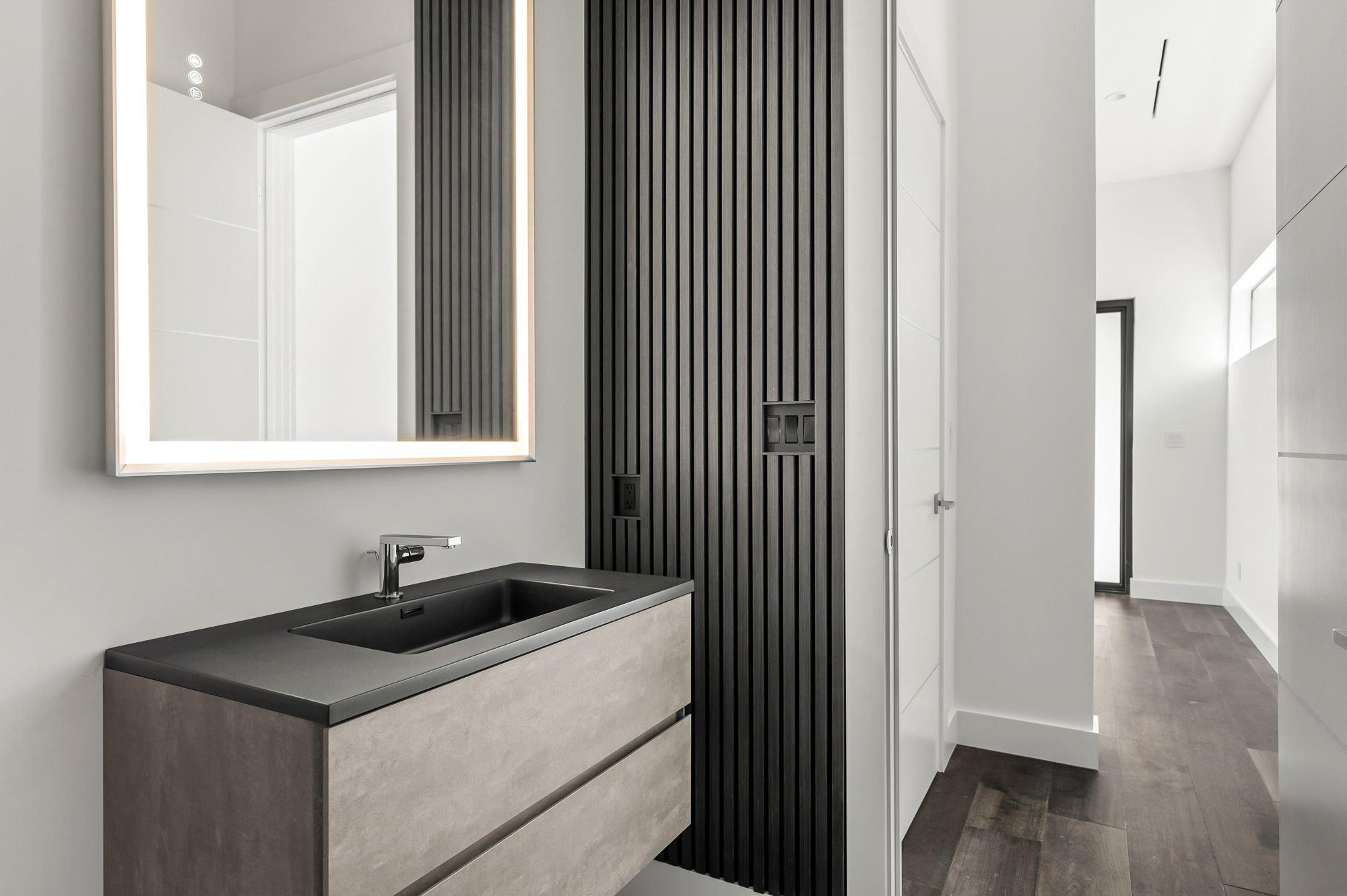 1702 Moonlight Trce, Spicewood, TX 78669