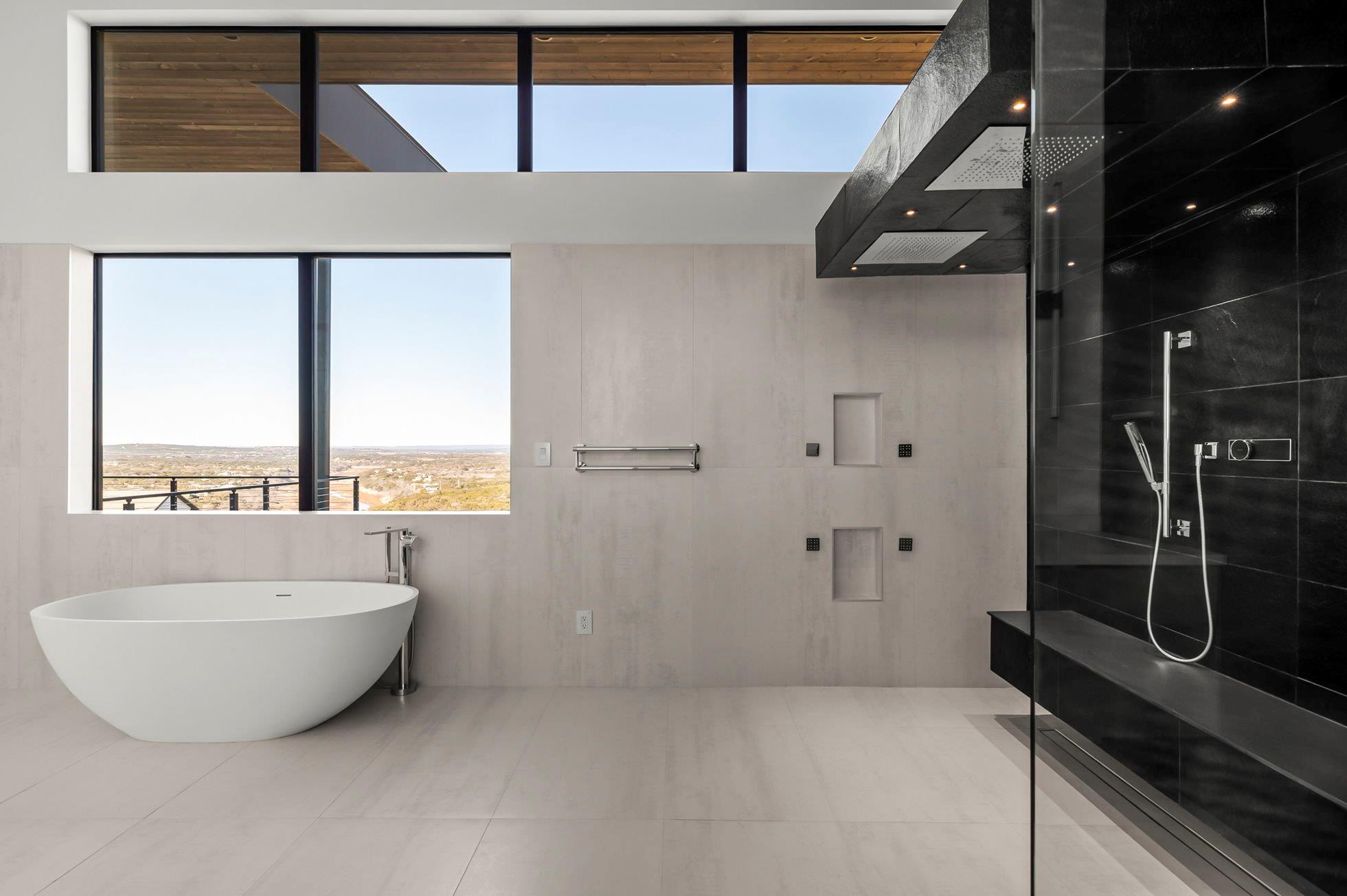 1702 Moonlight Trce, Spicewood, TX 78669