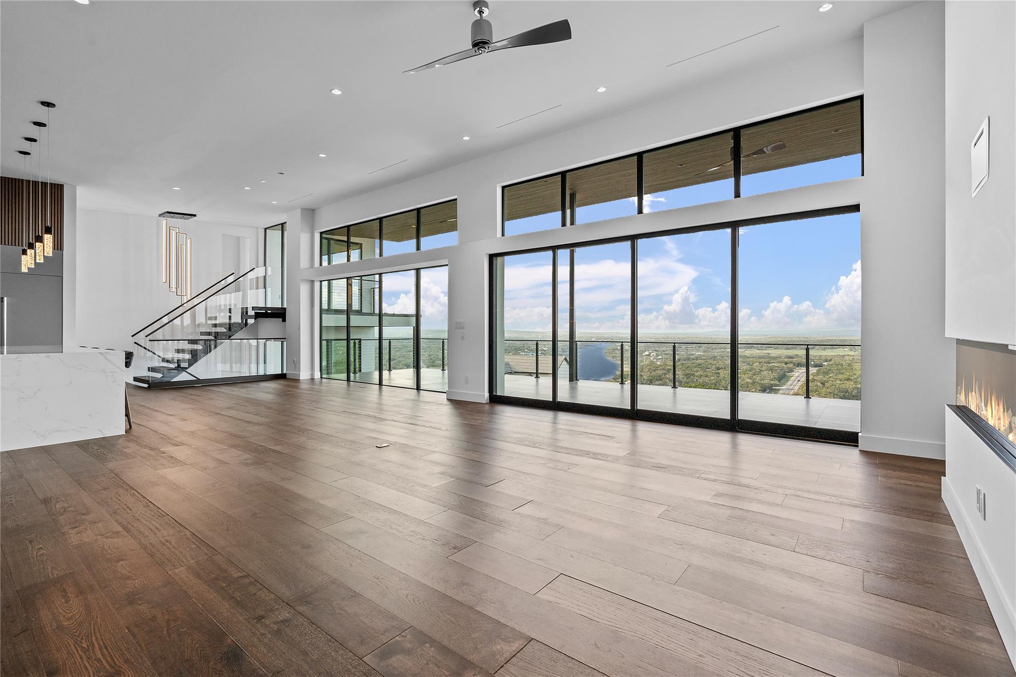 1702 Moonlight Trce, Spicewood, TX 78669