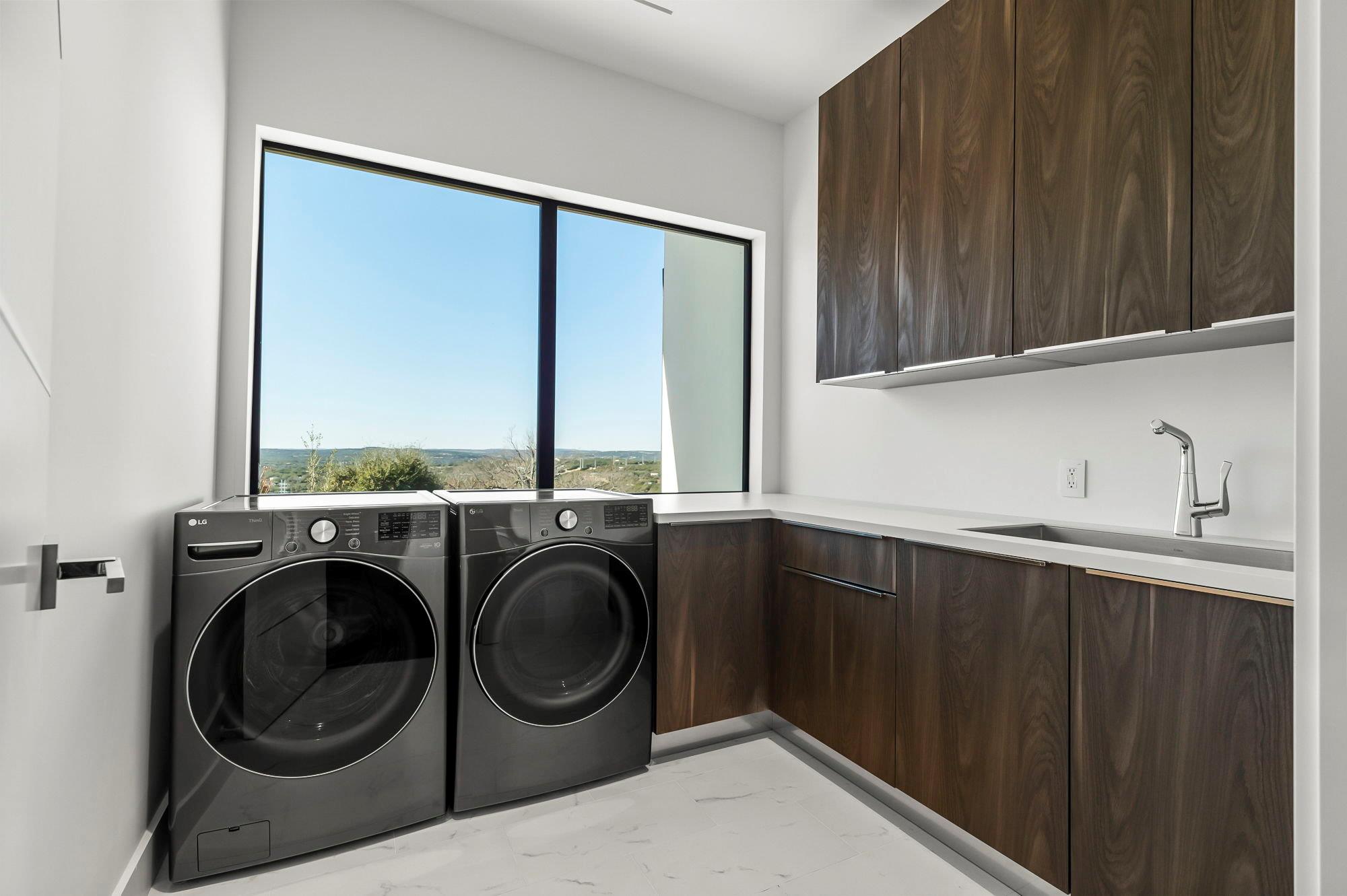 1702 Moonlight Trce, Spicewood, TX 78669