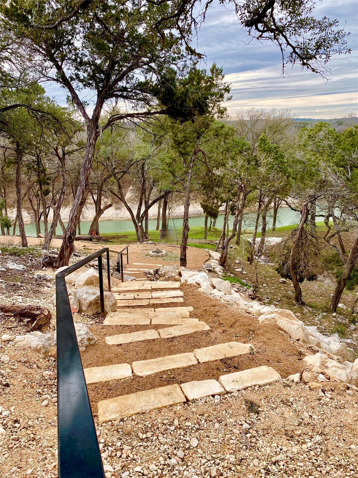 1718 Paradise Pkwy, Canyon Lake, TX 78133