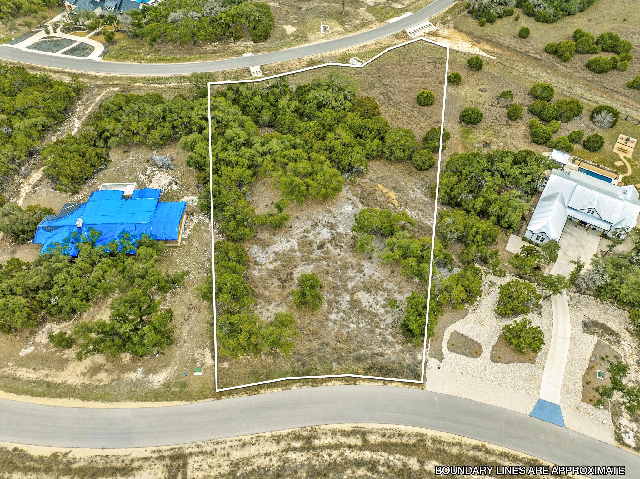 1718 Paradise Pkwy, Canyon Lake, TX 78133