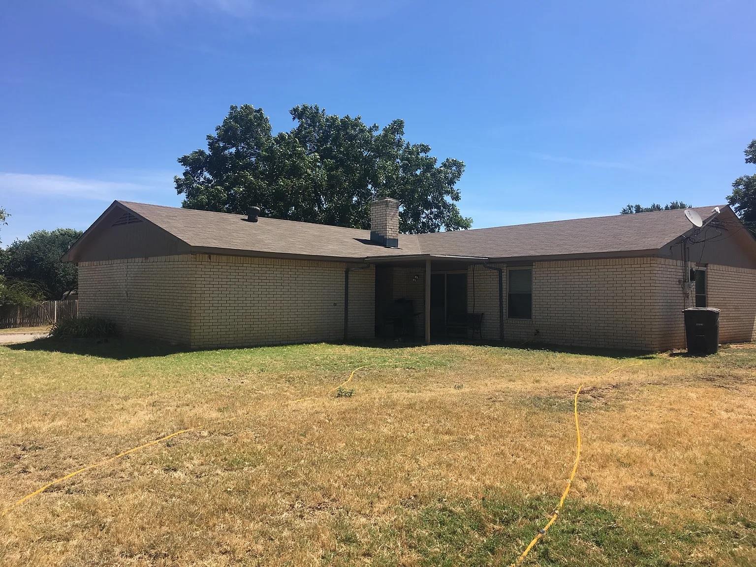 121 Bruce St, Brady, TX 76825