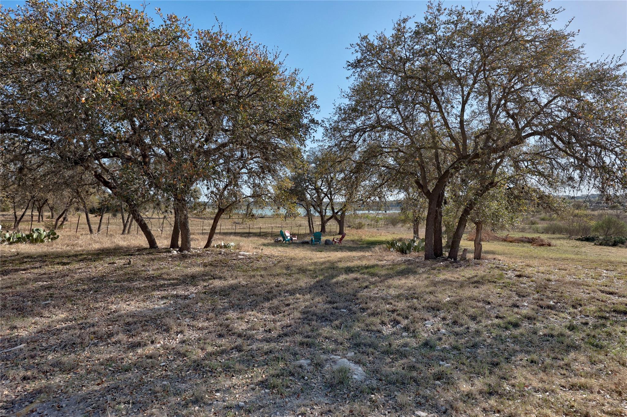 1748 Lakeshore Dr, Canyon Lake, TX 78133