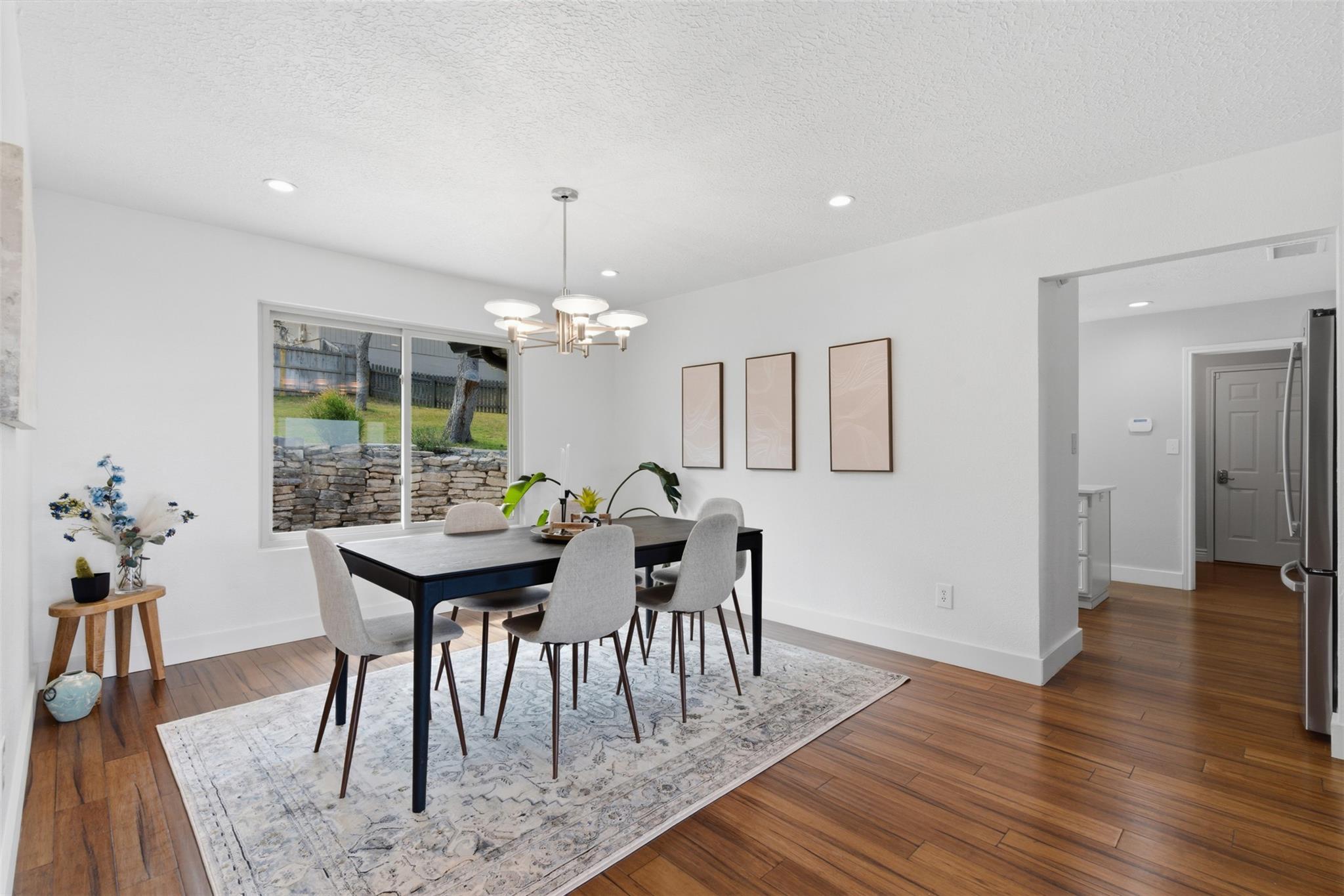 417 Oak Ridge Dr, San Marcos, TX 78666