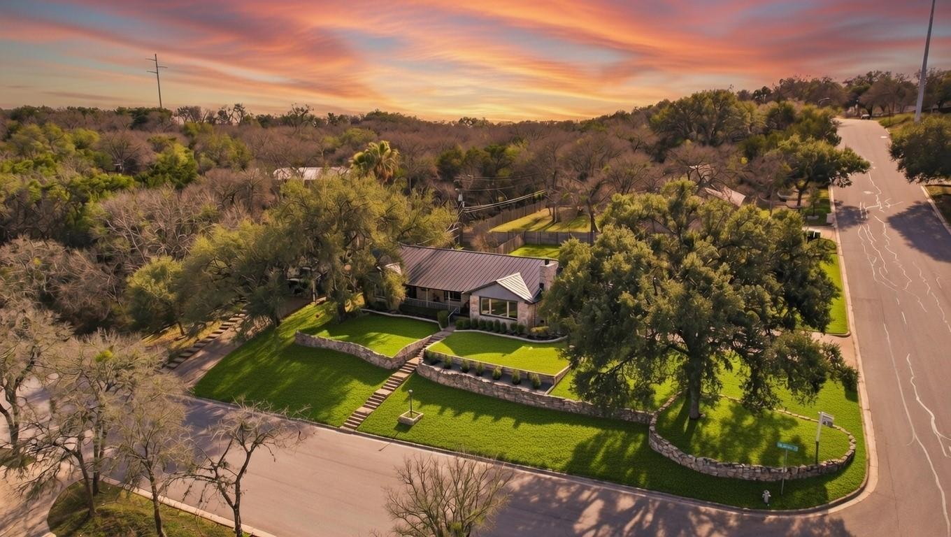 417 Oak Ridge Dr, San Marcos, TX 78666