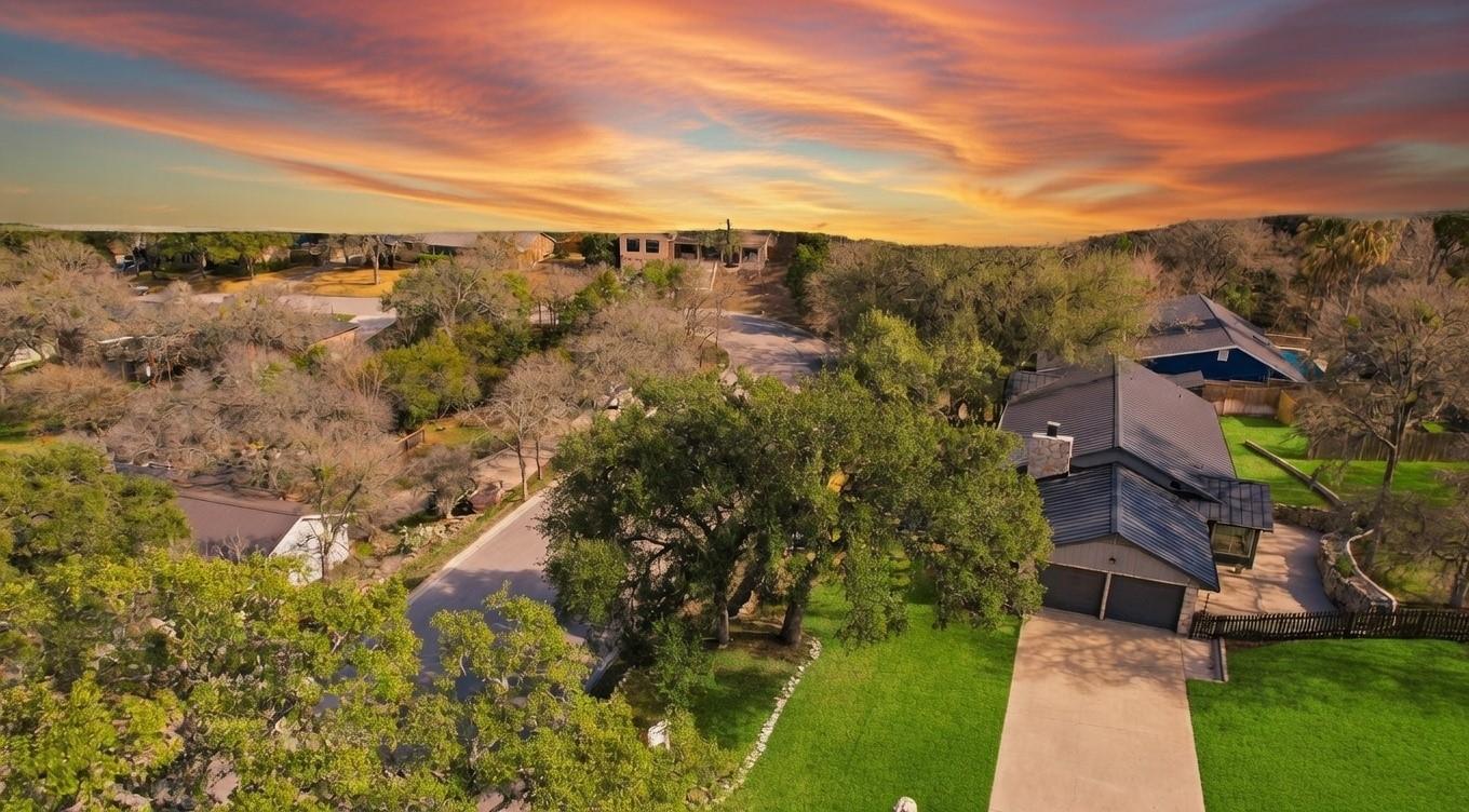 417 Oak Ridge Dr, San Marcos, TX 78666