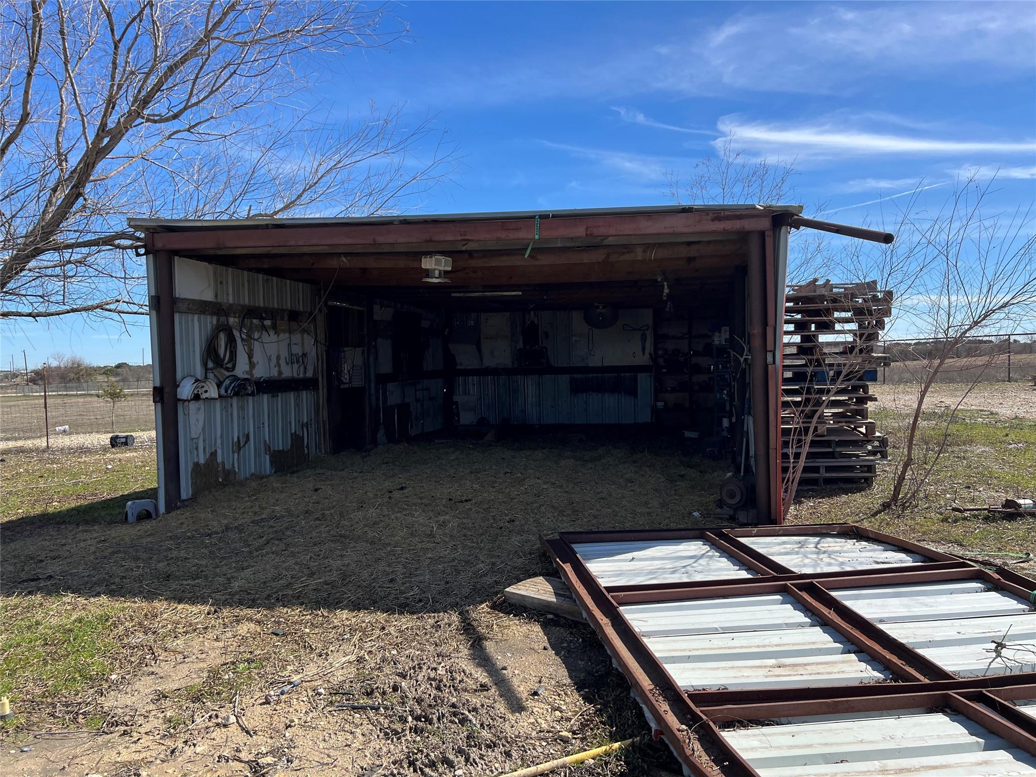 1300 County Road 217, Florence, TX 76527