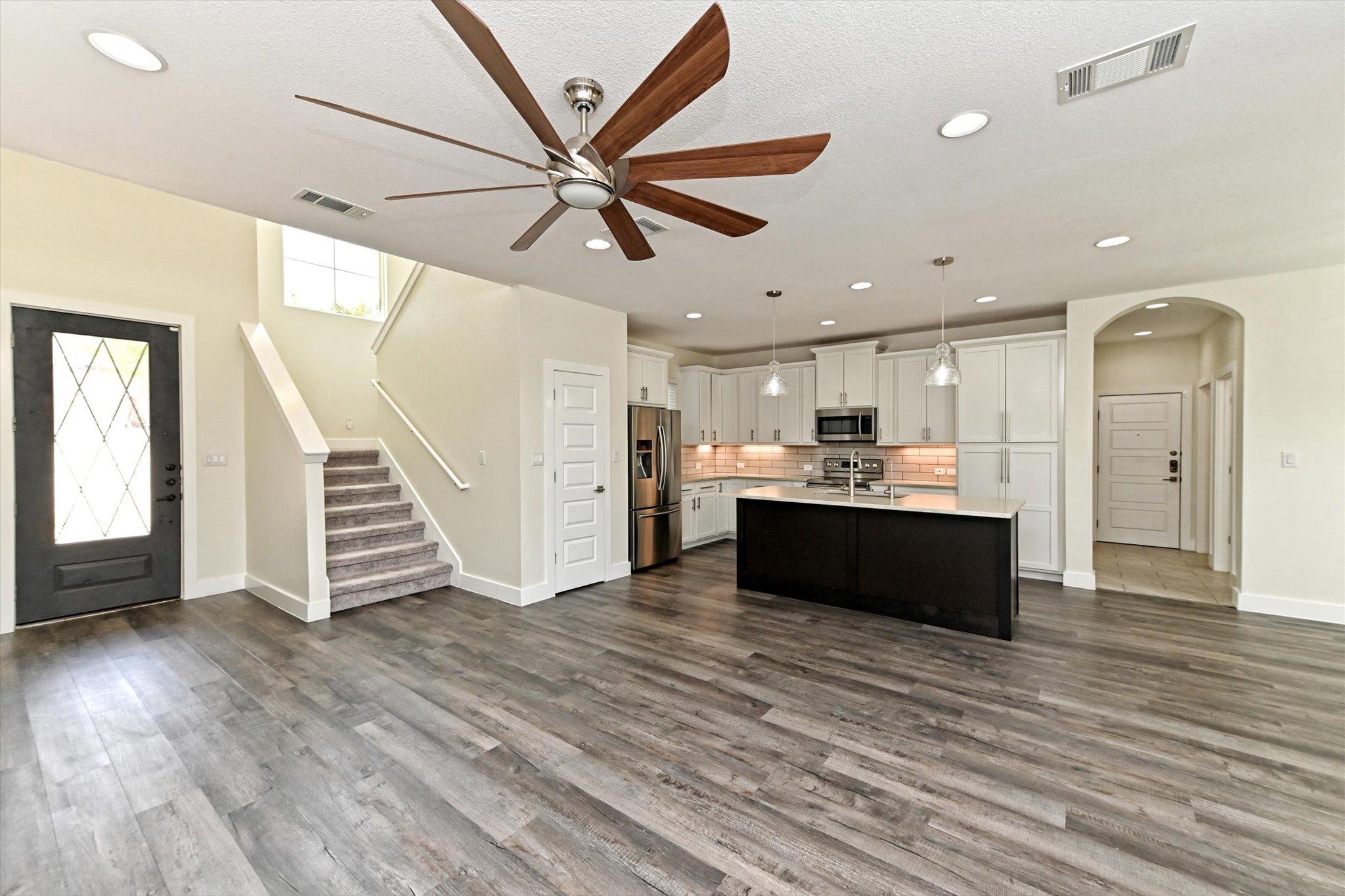 2903 Davis Cv, Lago Vista, TX 78645