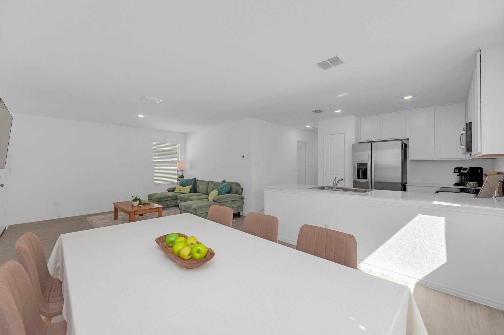 353 Marty Allen Loop, Jarrell, TX 76537