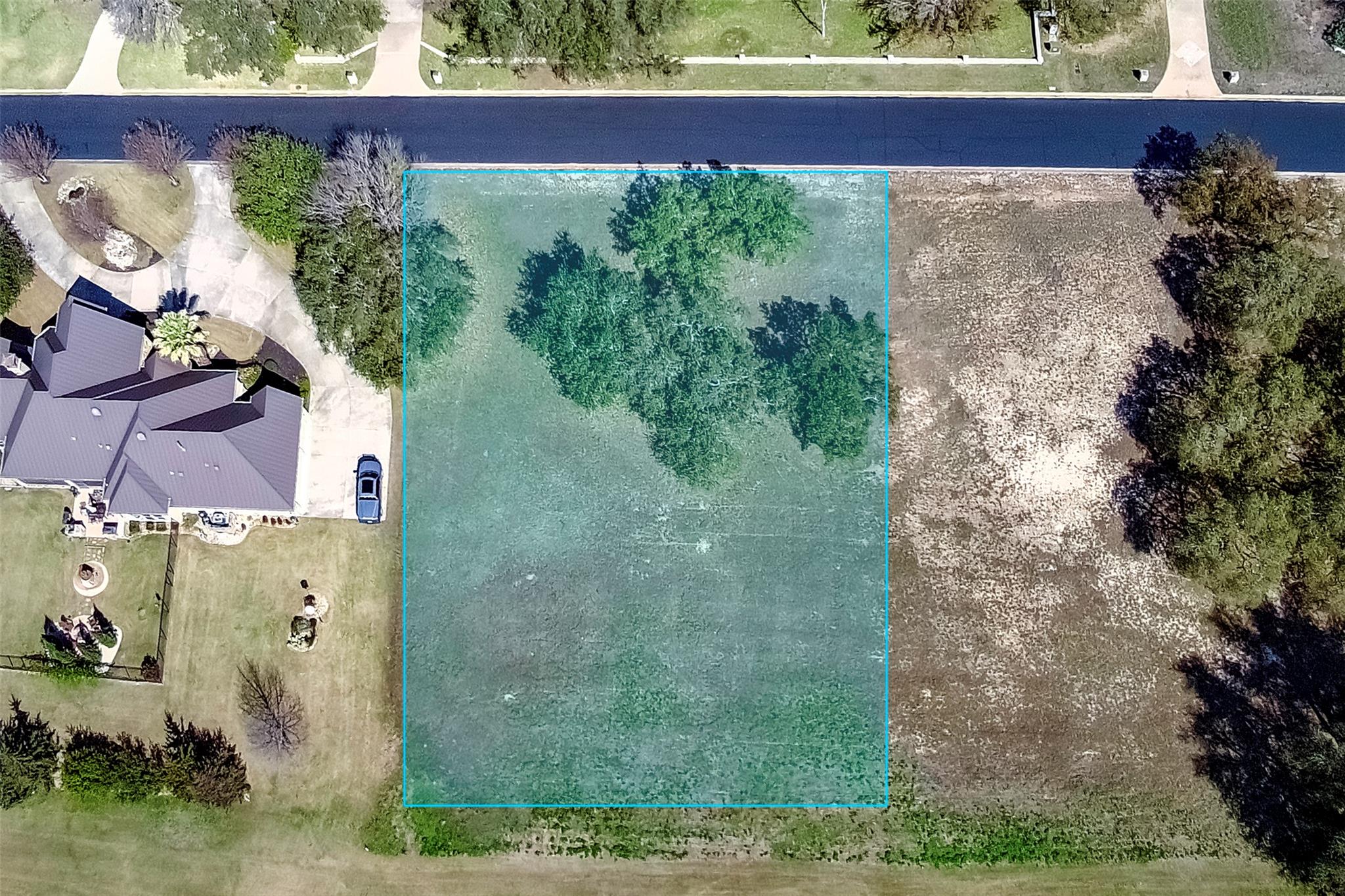 27113 Founders Pl, Spicewood, TX 78669