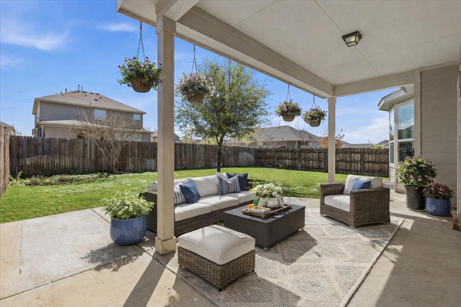 120 Cyril Dr, Hutto, TX 78634