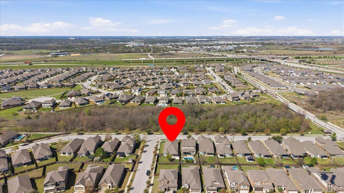 120 Cyril Dr, Hutto, TX 78634