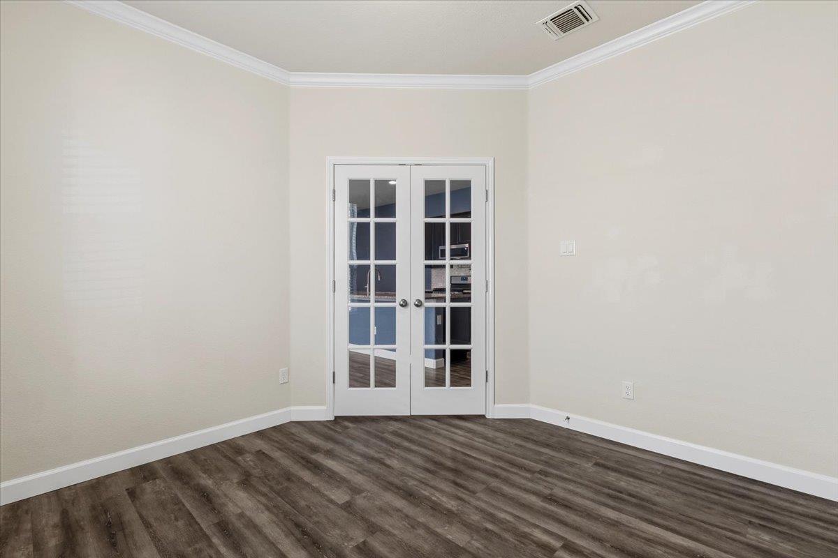 120 Cyril Dr, Hutto, TX 78634