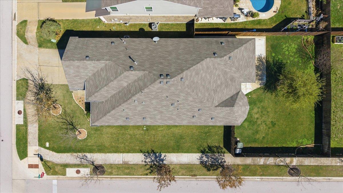 120 Cyril Dr, Hutto, TX 78634