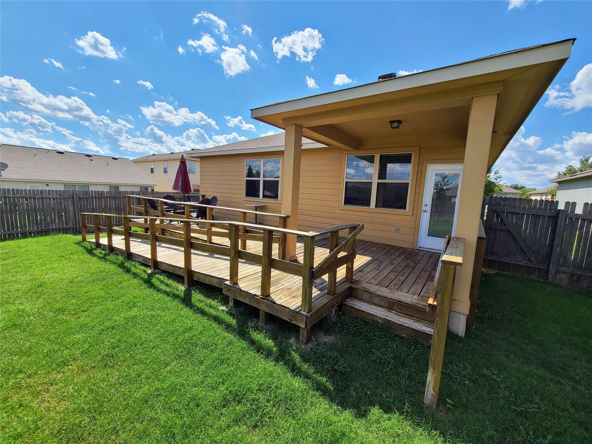 412 Drystone Trl, Liberty Hill, TX 78642