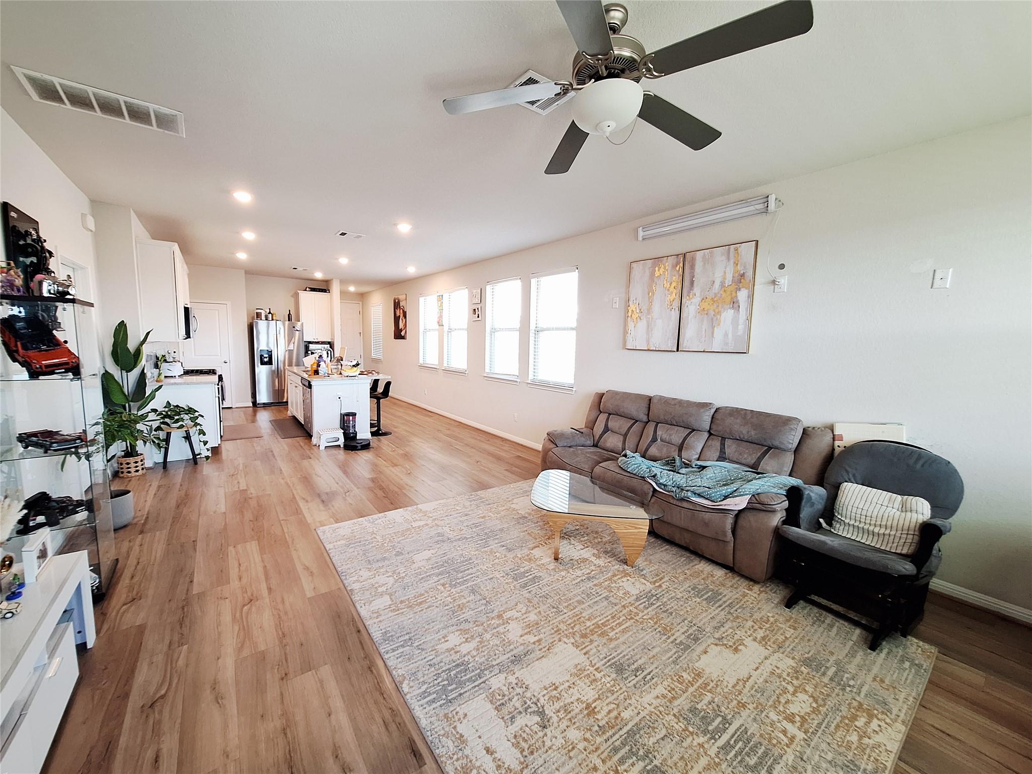 417 Dipprey Ln, Georgetown, TX 78628