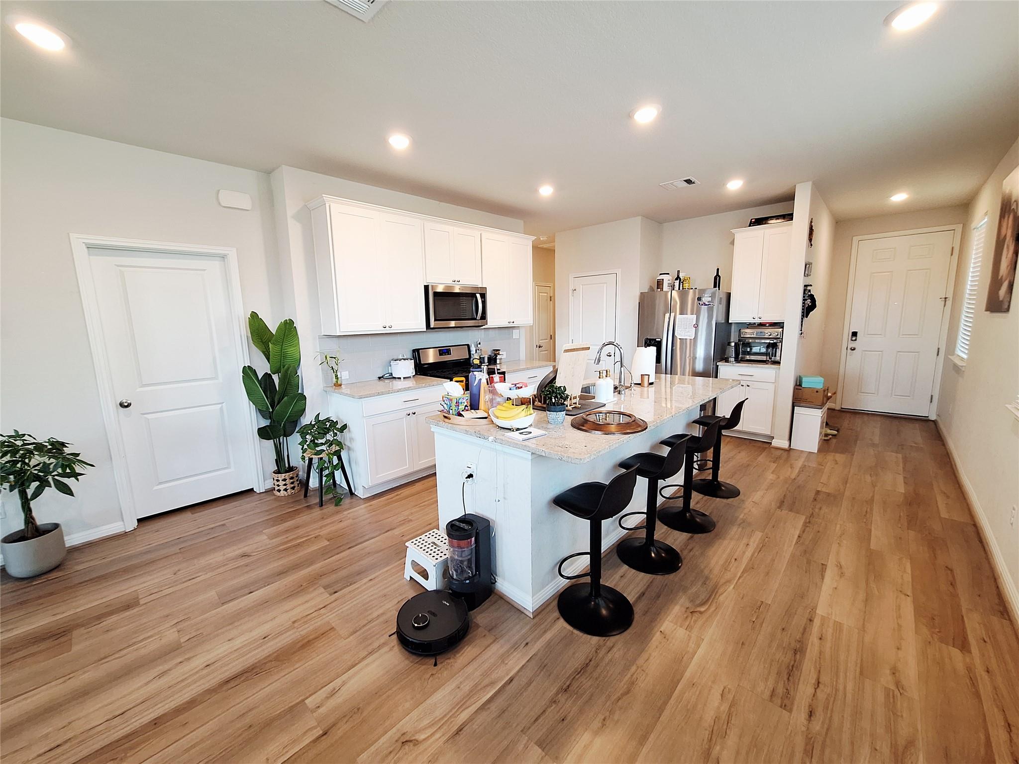 417 Dipprey Ln, Georgetown, TX 78628