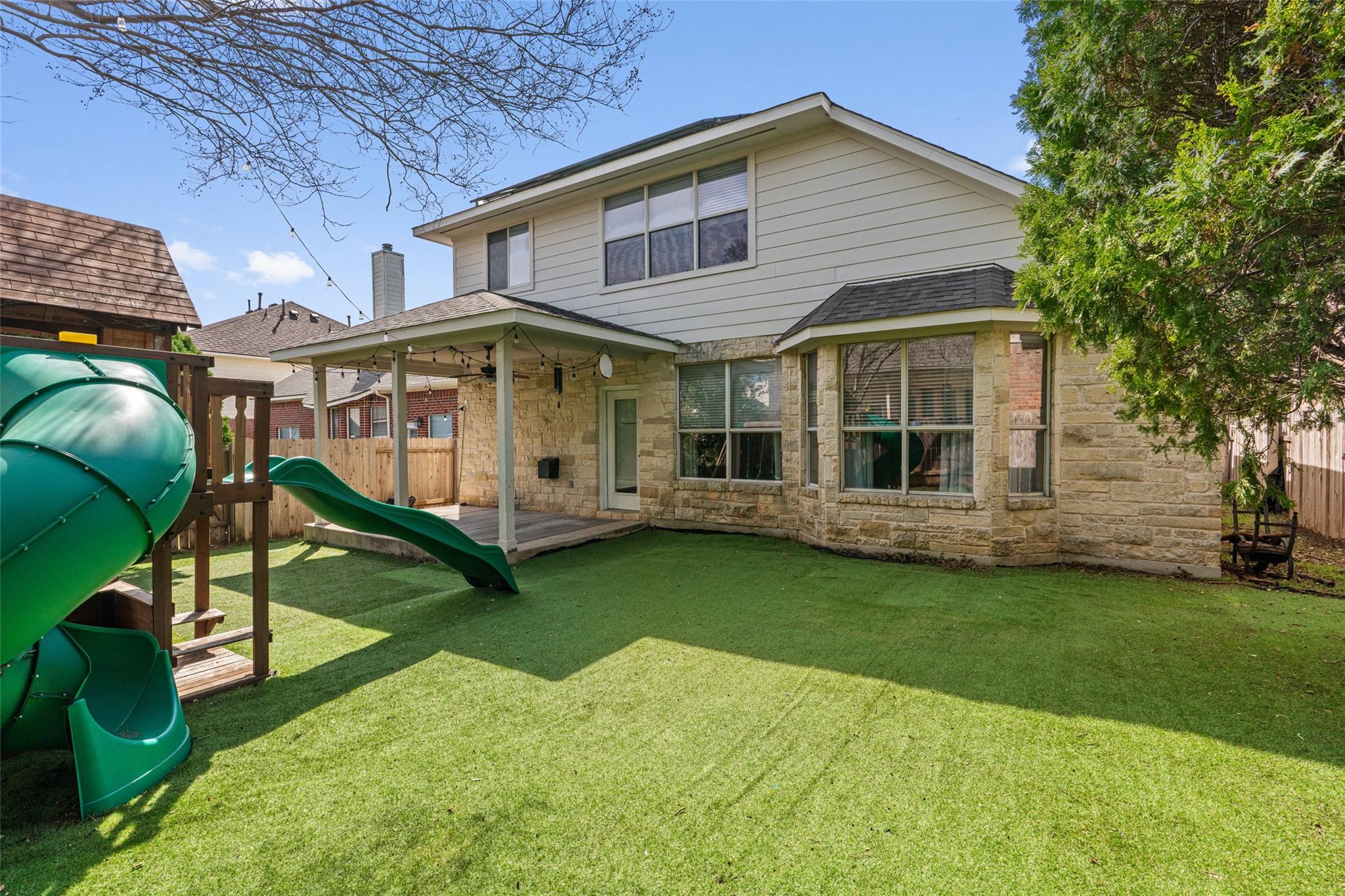 1712 Lynnville Trl, Austin, TX 78727