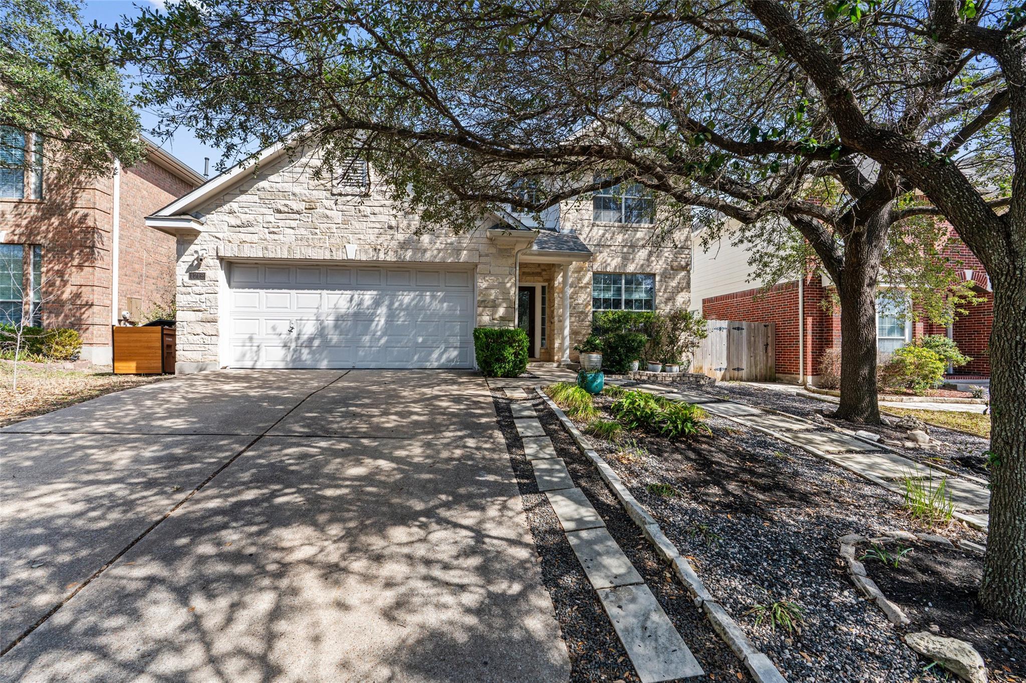 1712 Lynnville Trl, Austin, TX 78727