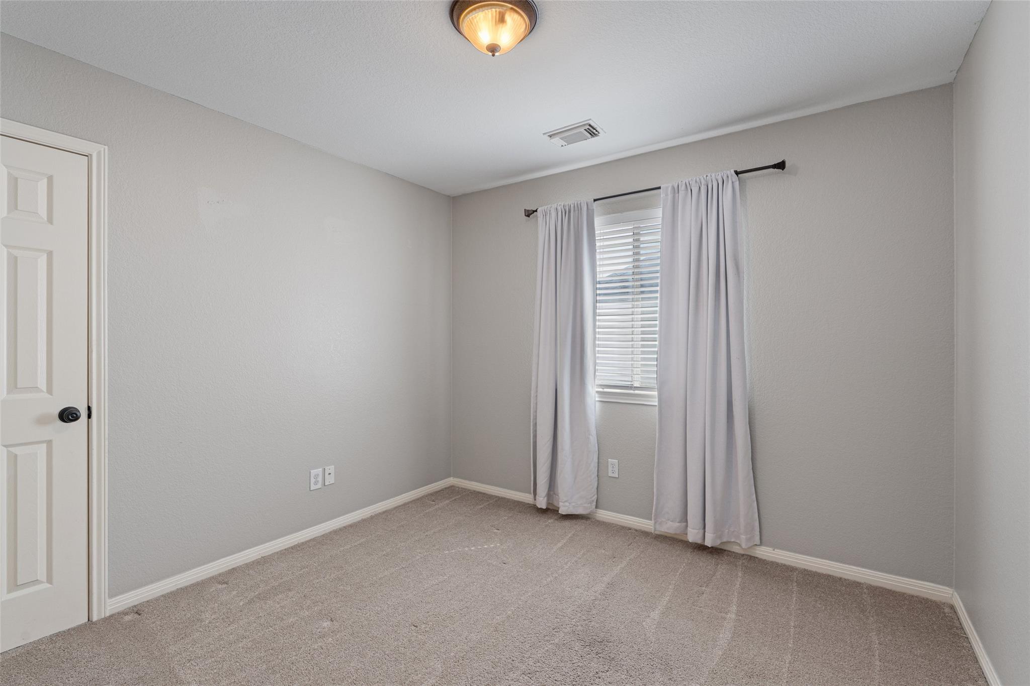 1712 Lynnville Trl, Austin, TX 78727