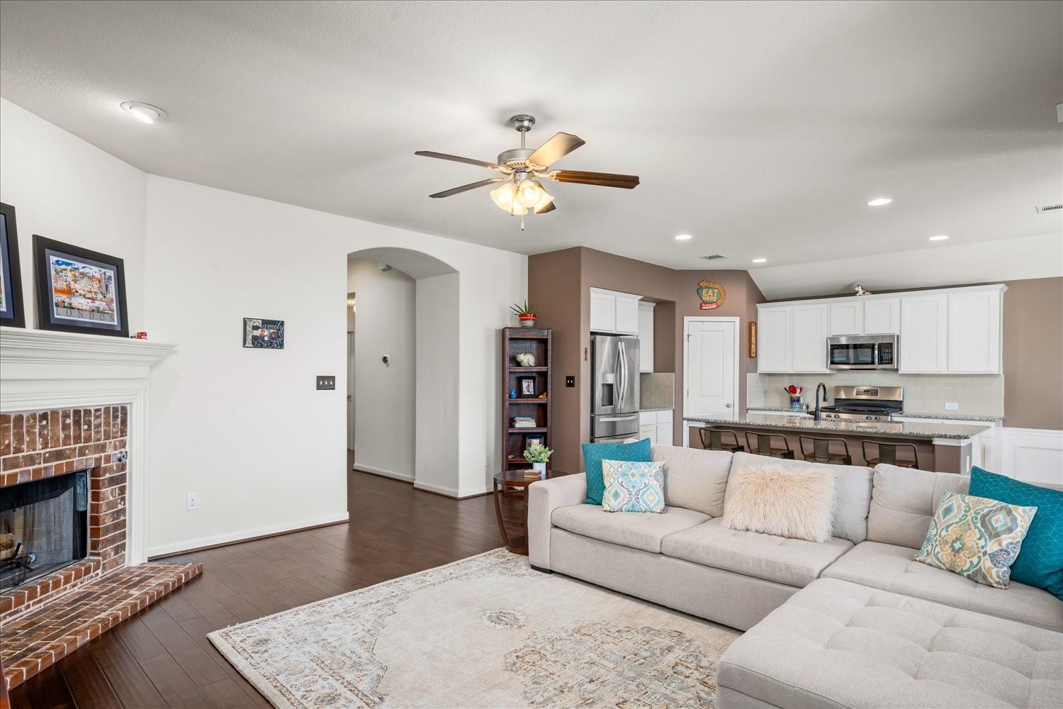 5813 Casstello Dr, Round Rock, TX 78665