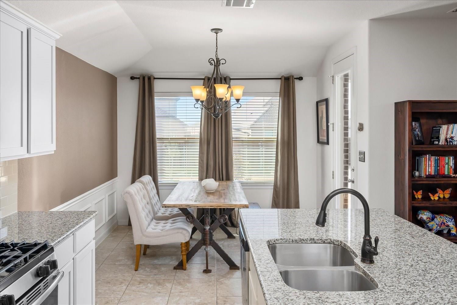 5813 Casstello Dr, Round Rock, TX 78665