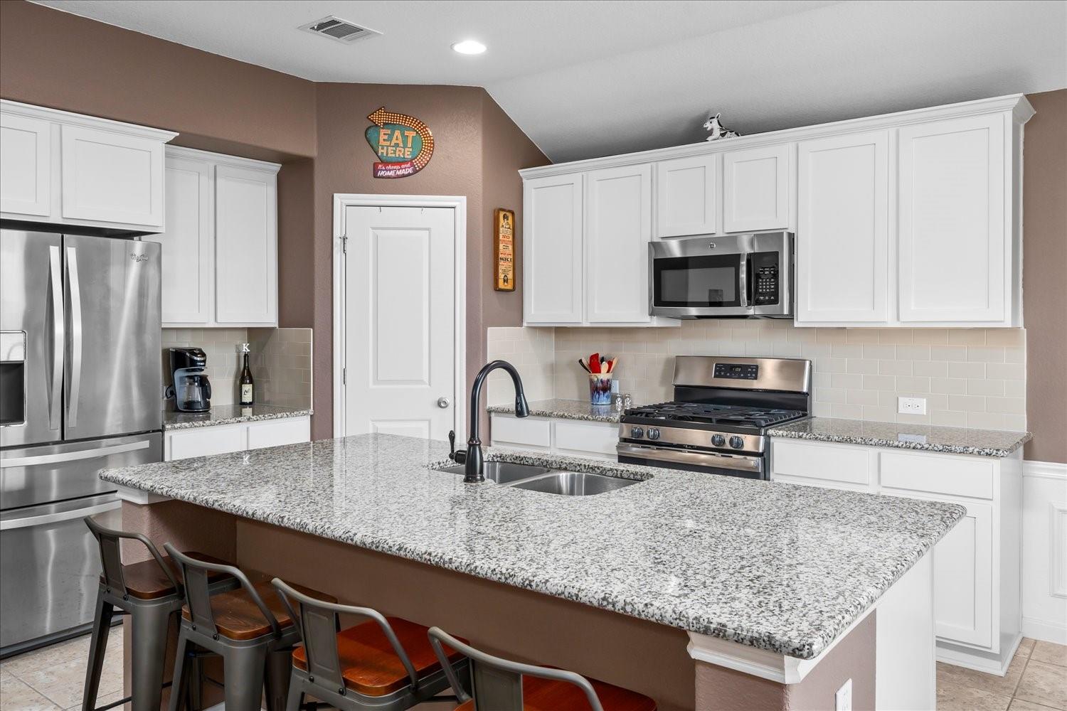 5813 Casstello Dr, Round Rock, TX 78665