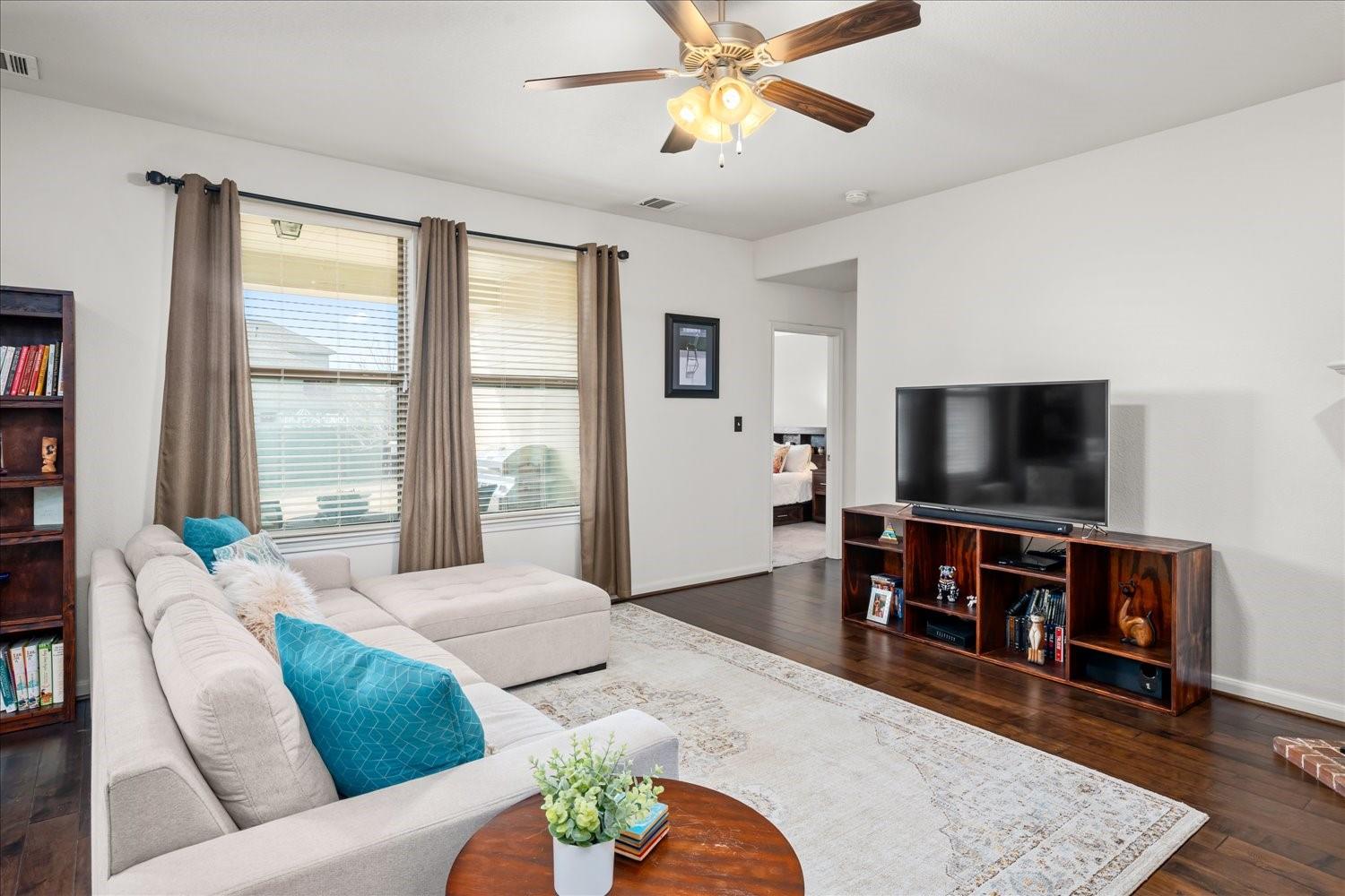 5813 Casstello Dr, Round Rock, TX 78665