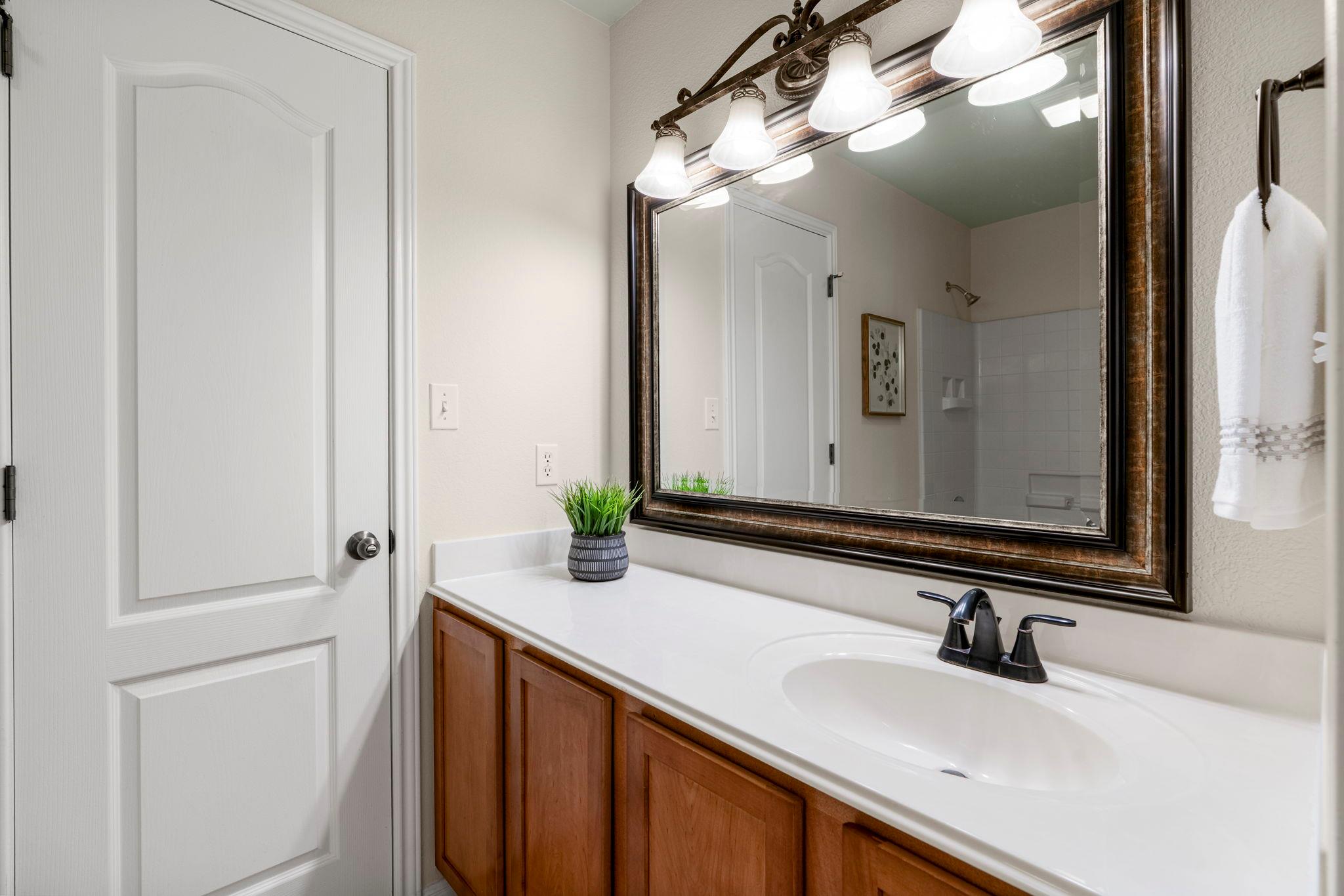 7611 Blue Jay Ct, Georgetown, TX 78628