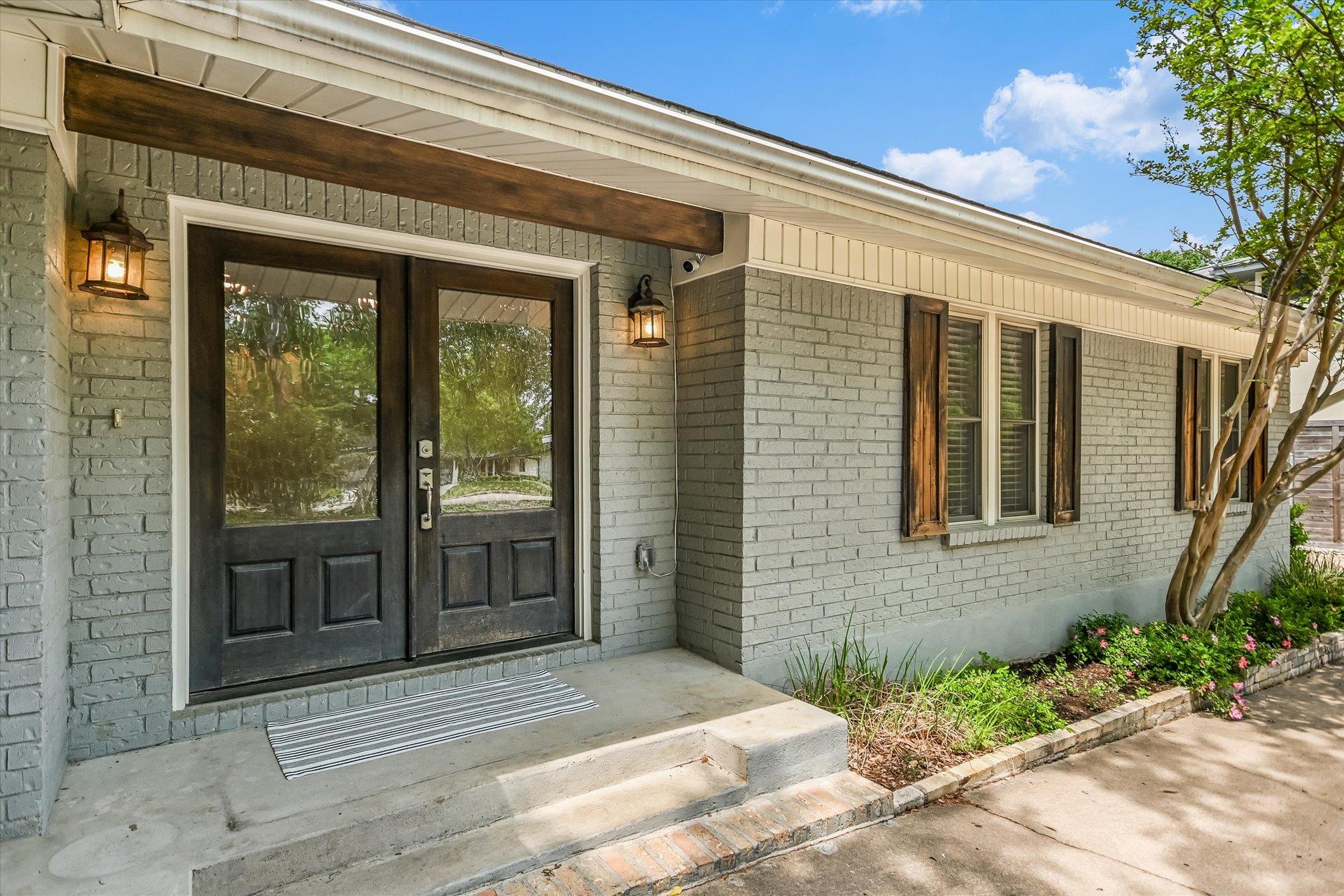 306 Briarwood Trl, Austin, TX 78746