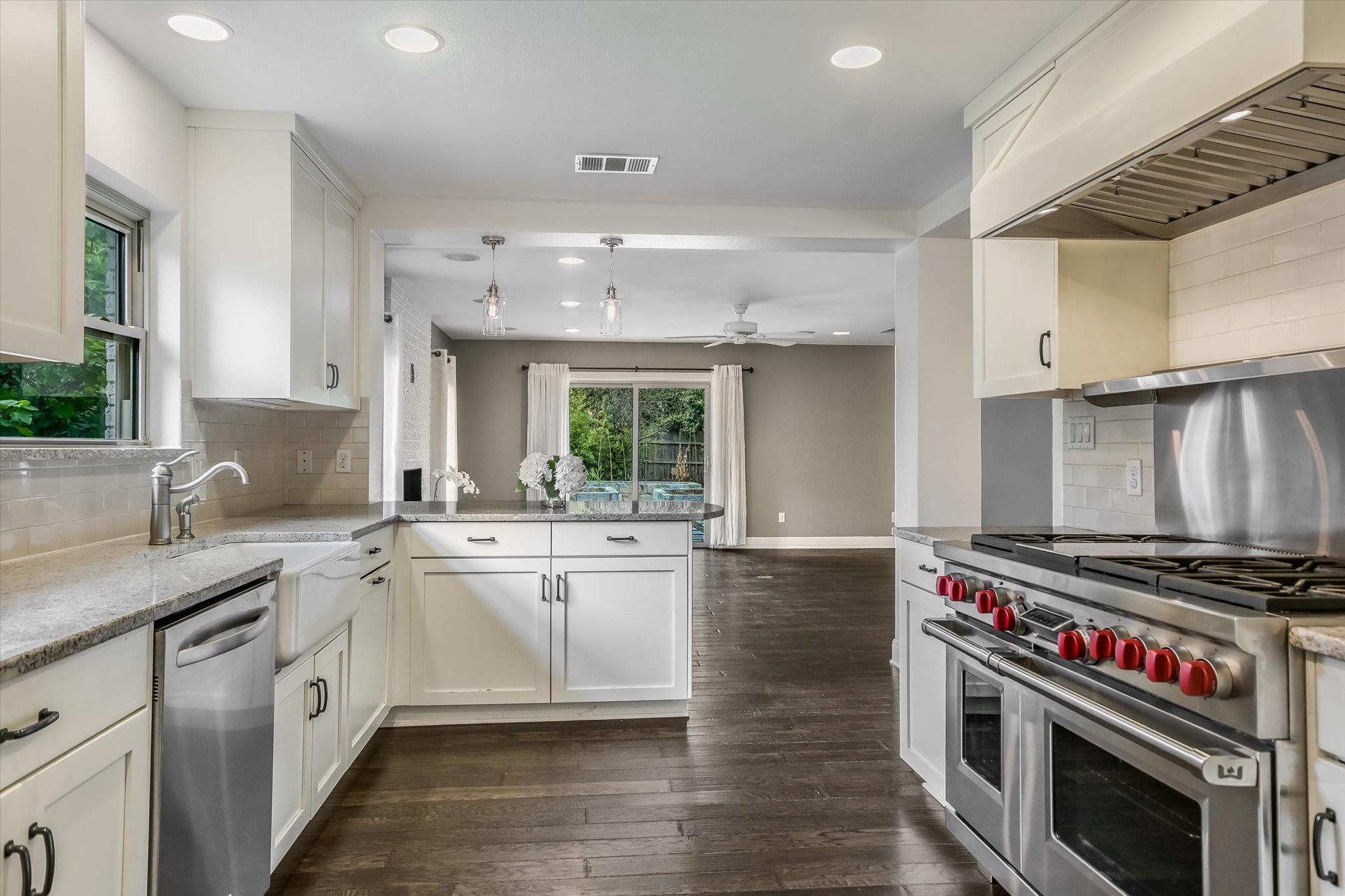 306 Briarwood Trl, Austin, TX 78746