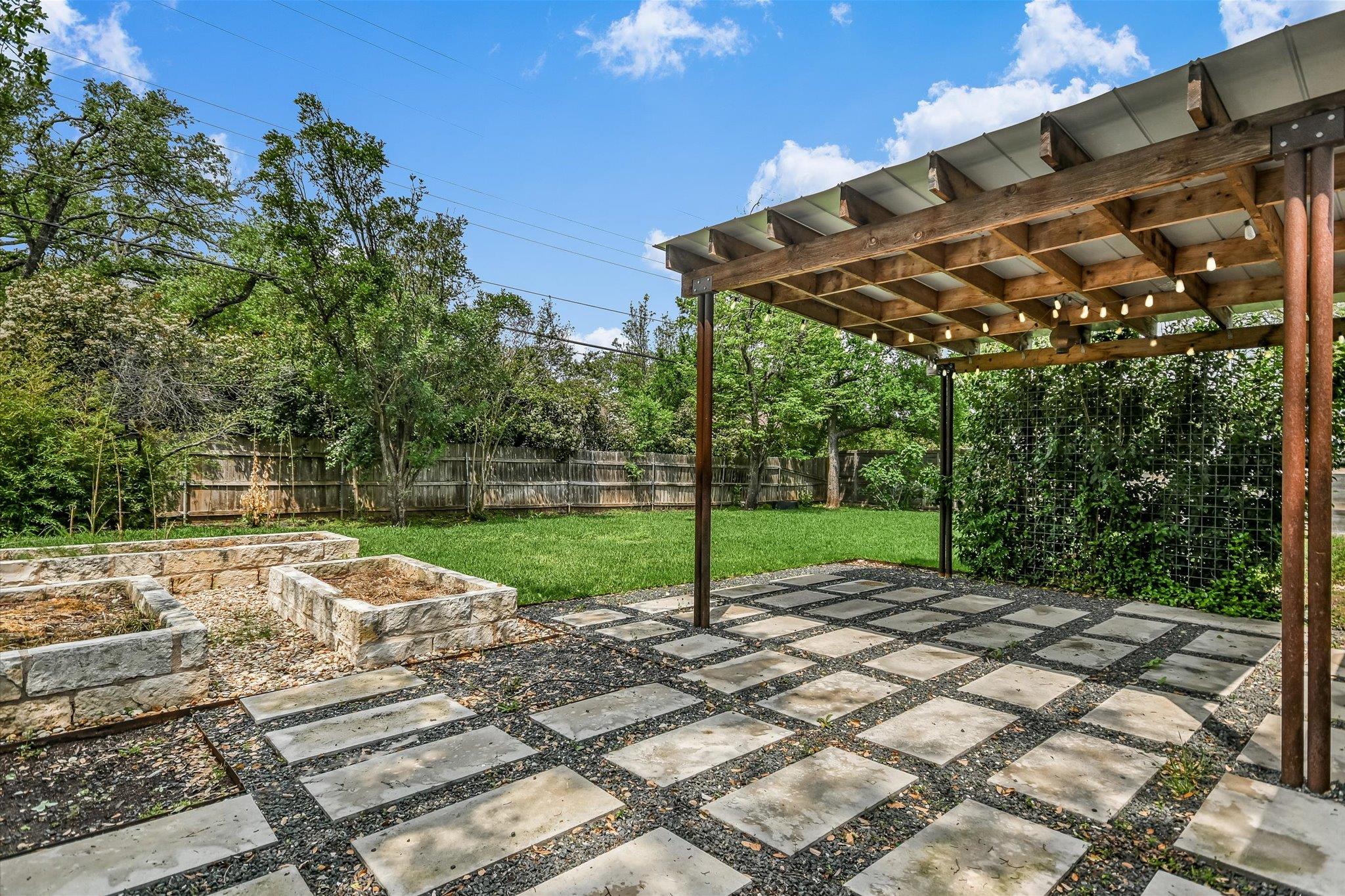 306 Briarwood Trl, Austin, TX 78746
